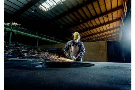 7" Surface Prep Kit W24-230 MVT with Dust Control Shroud