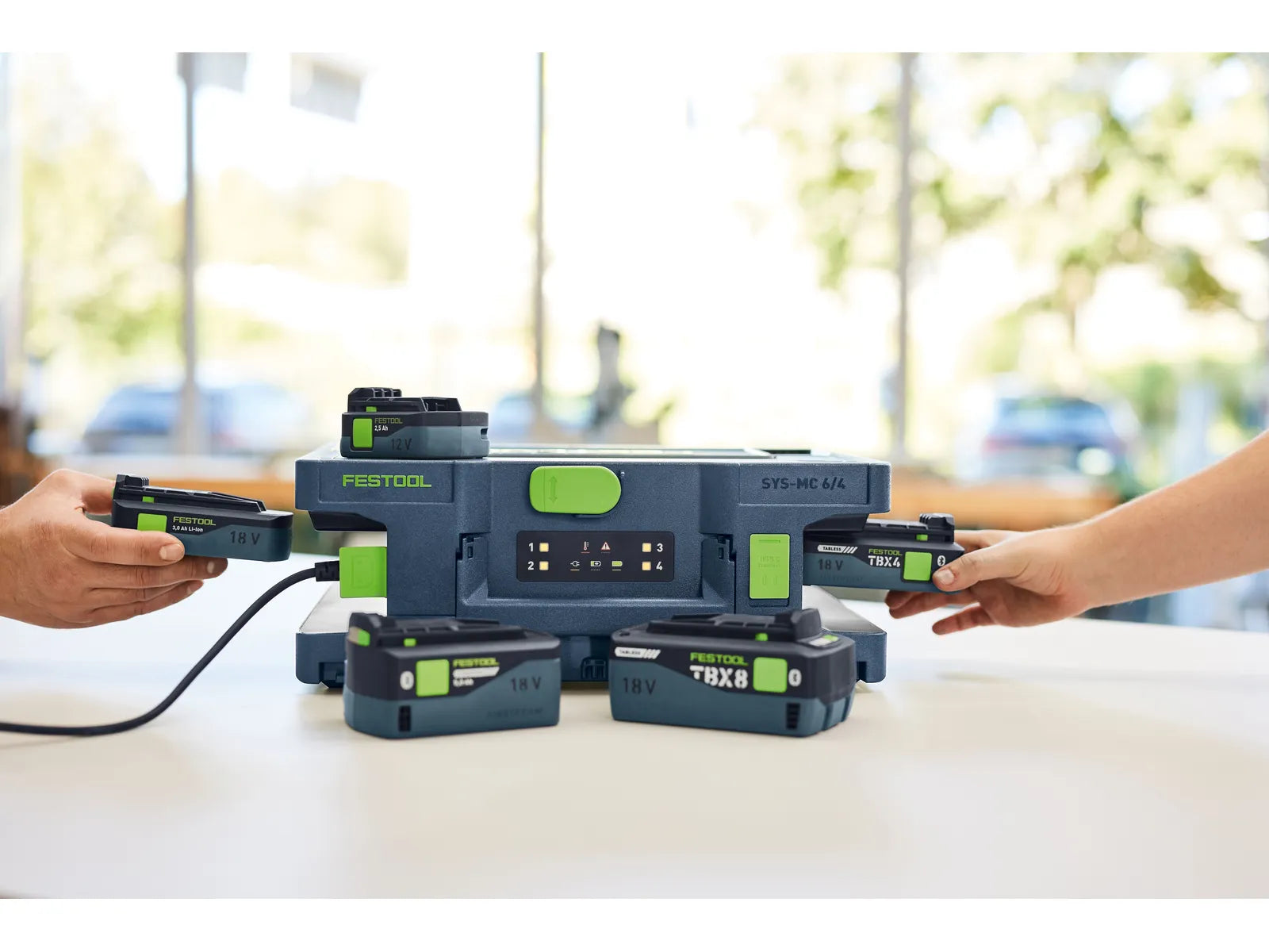 Festool 4-Bay Simultaneous Rapid Charger SYS-MC 6/4 578501
