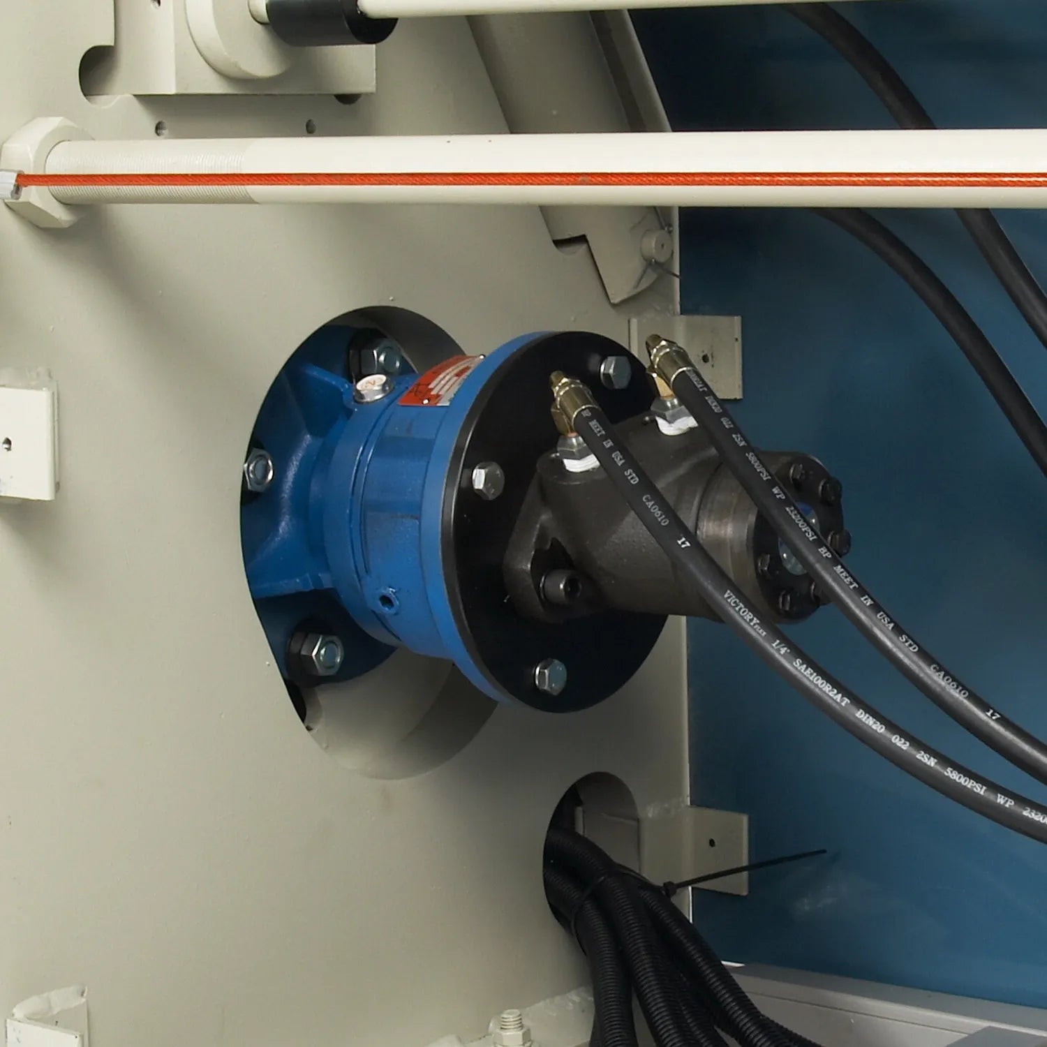 Baileigh PR-609, 220V 3Phase Hydraulic Plate Roll. 6 ft. Length 9 Gauge Mild Steel Capacity 1006577