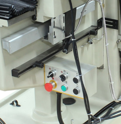 Baileigh VM-1054E-VS;  10" x 54"  Variable Speed Mill, NT40 Spindle, X,Y & Z  Power Feeds, DRO 220V 3Phase 1020696