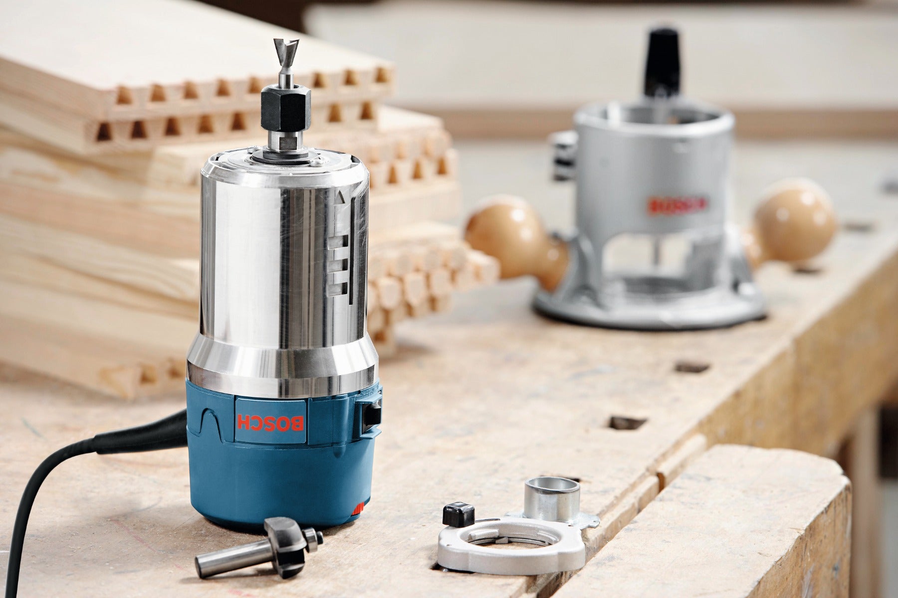 Bosch Electronic Variable Speed Fixed-Base Router, 2.25 HP 1617EVS