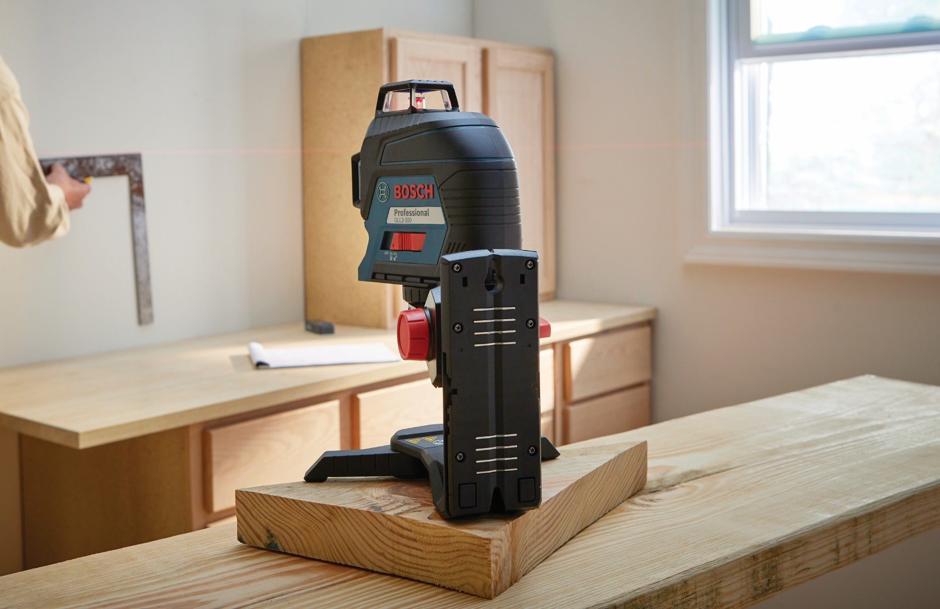 Bosch 360 Deg Three-Plane Leveling & Alignment-Line Laser GLL3-300