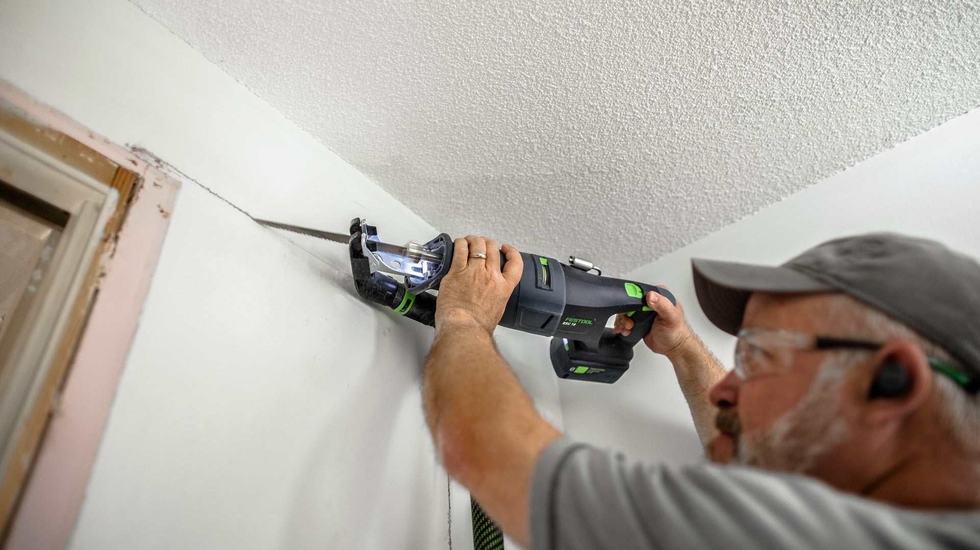 Festool Cordless Reciprocating Saw RSC 18 EB-Plus w/ 5.0Ah Battery Kit 576951