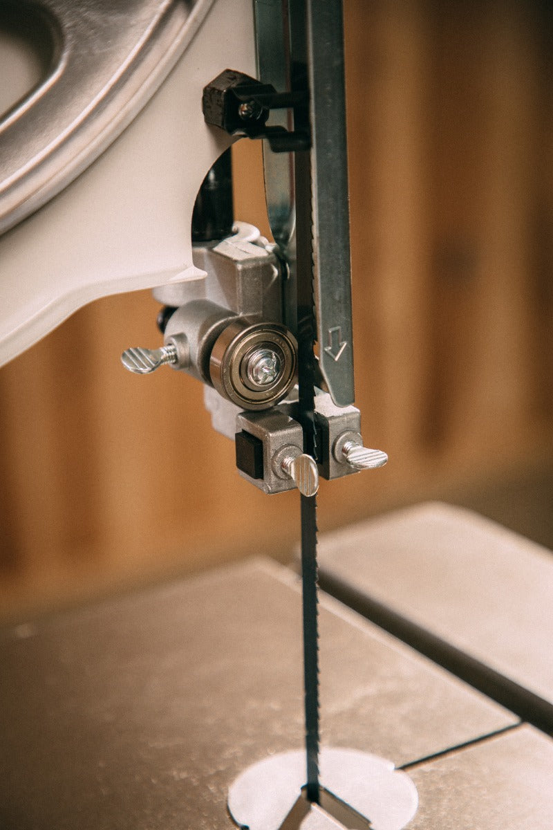 Jet 14 in. Closed Stand Bandsaw, 1HP, 1Ph, 115/230V JWBS-14CS 708115K