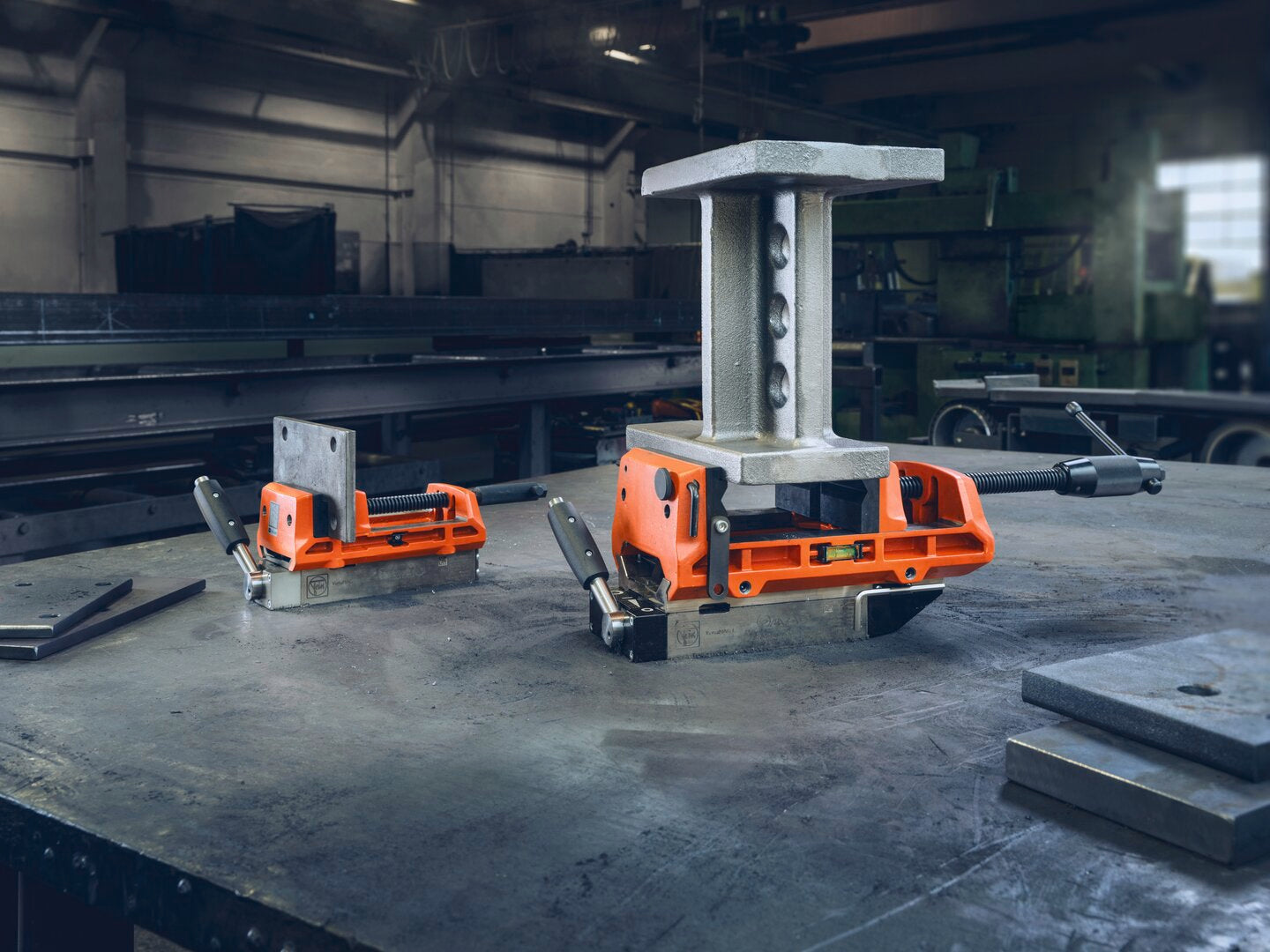 Fein VersaMAG Vise 160 L Magnetic with Jaw Opening of 6-1/4" and Width of 6" 99100001357