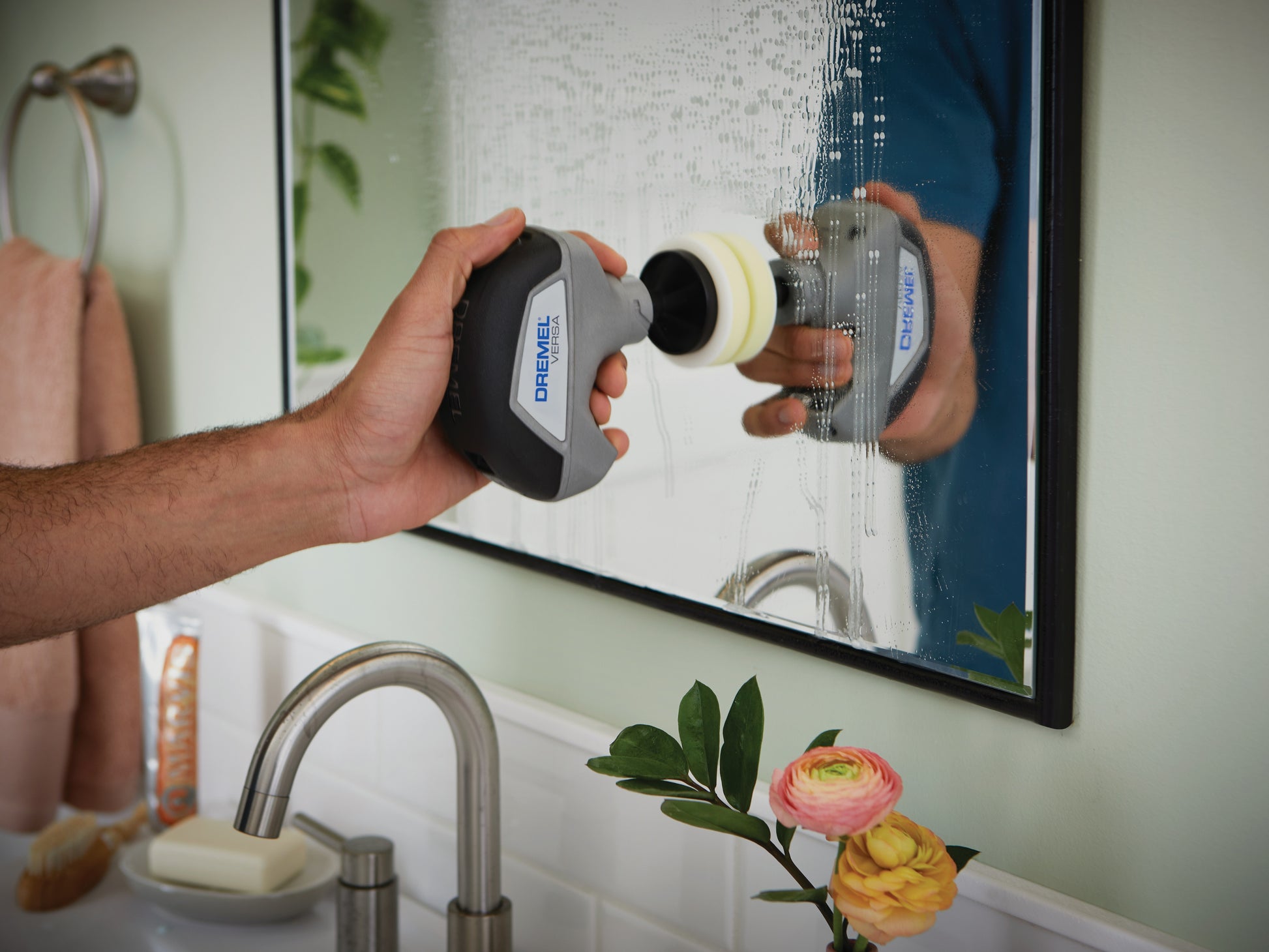 Dremel Versa Power Scrubber with Scrub Daddy Higher Performance Cleaning Pads PC10-07