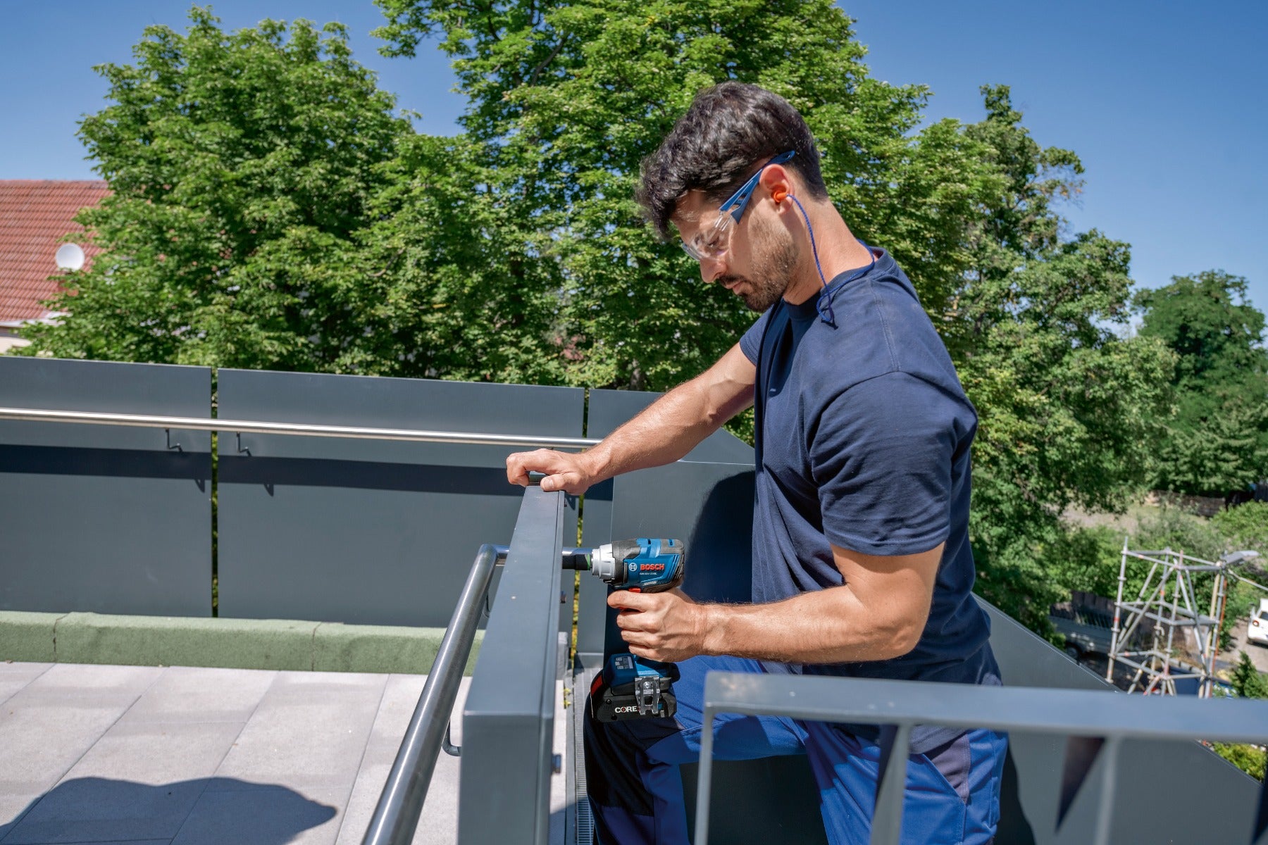 Bosch 18V 3/8 In. Impact Wrench w/ Friction Ring and (2) CORE18V 4 Ah Advanced Power Batteries GDS18V-230CB24