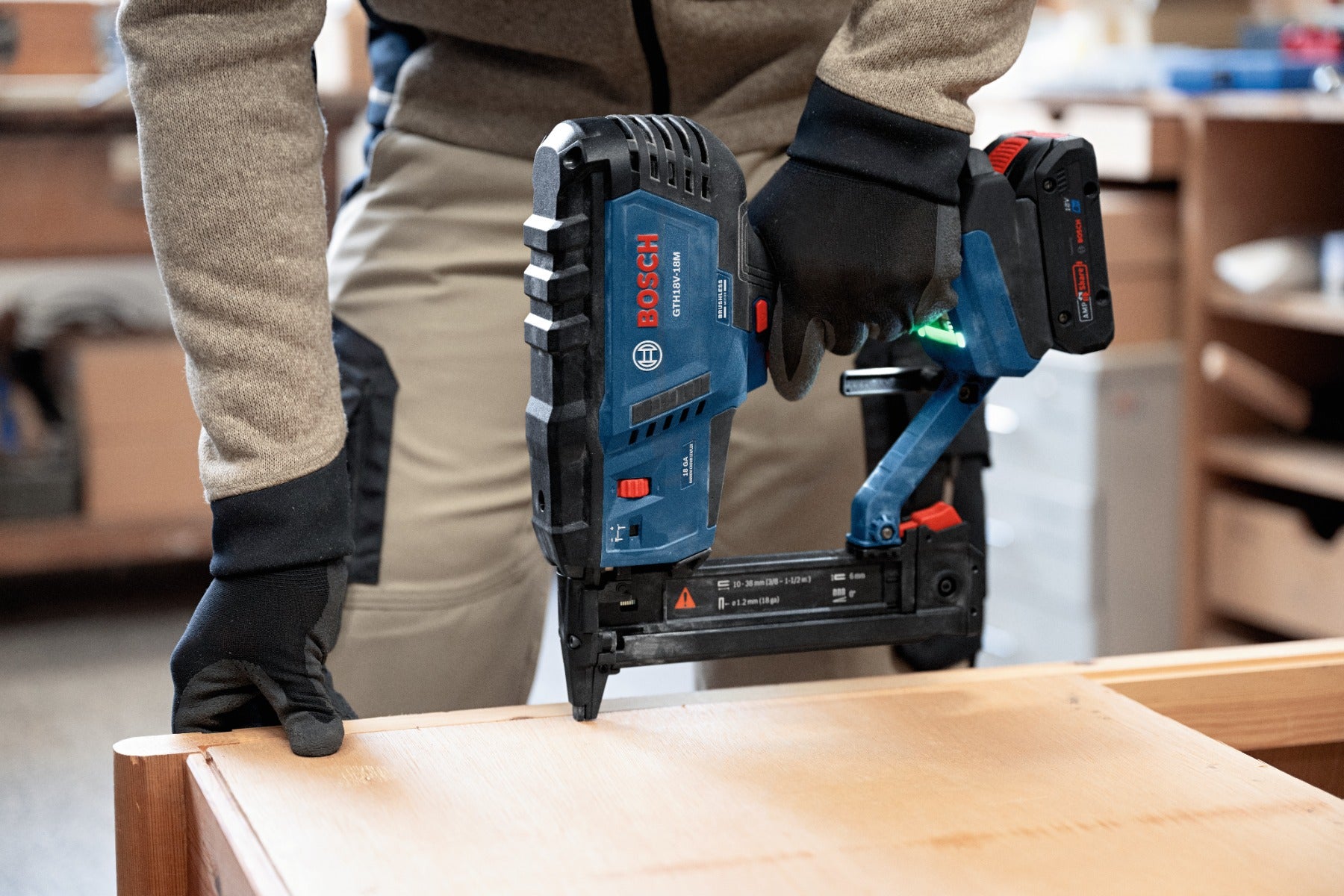 Bosch 18V Brushless 18-Gauge Narrow Crown Stapler (Bare Tool) GTH18V-18MN