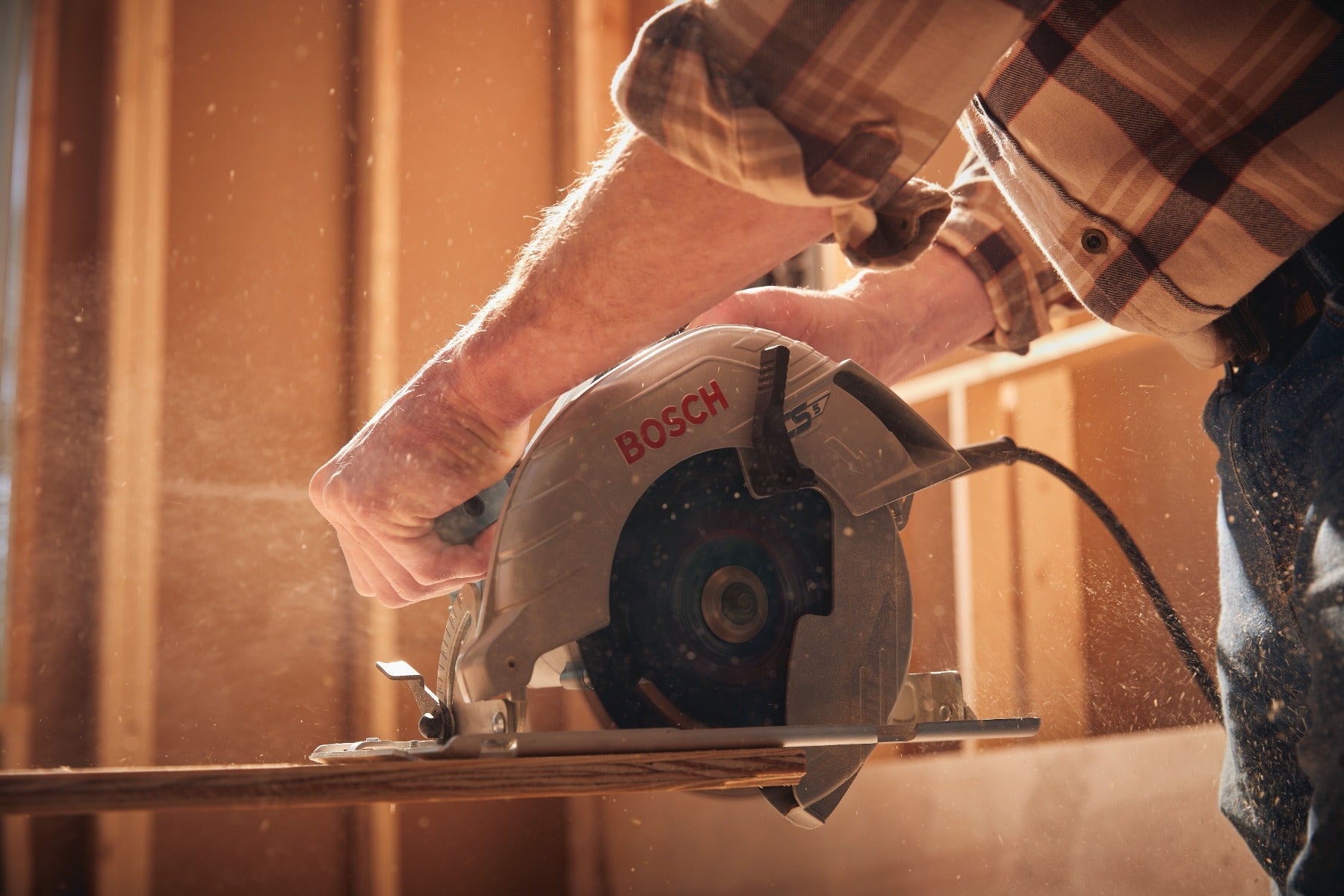 Bosch 7-1/4" Blade-Left Circular Saw, 15A CS5