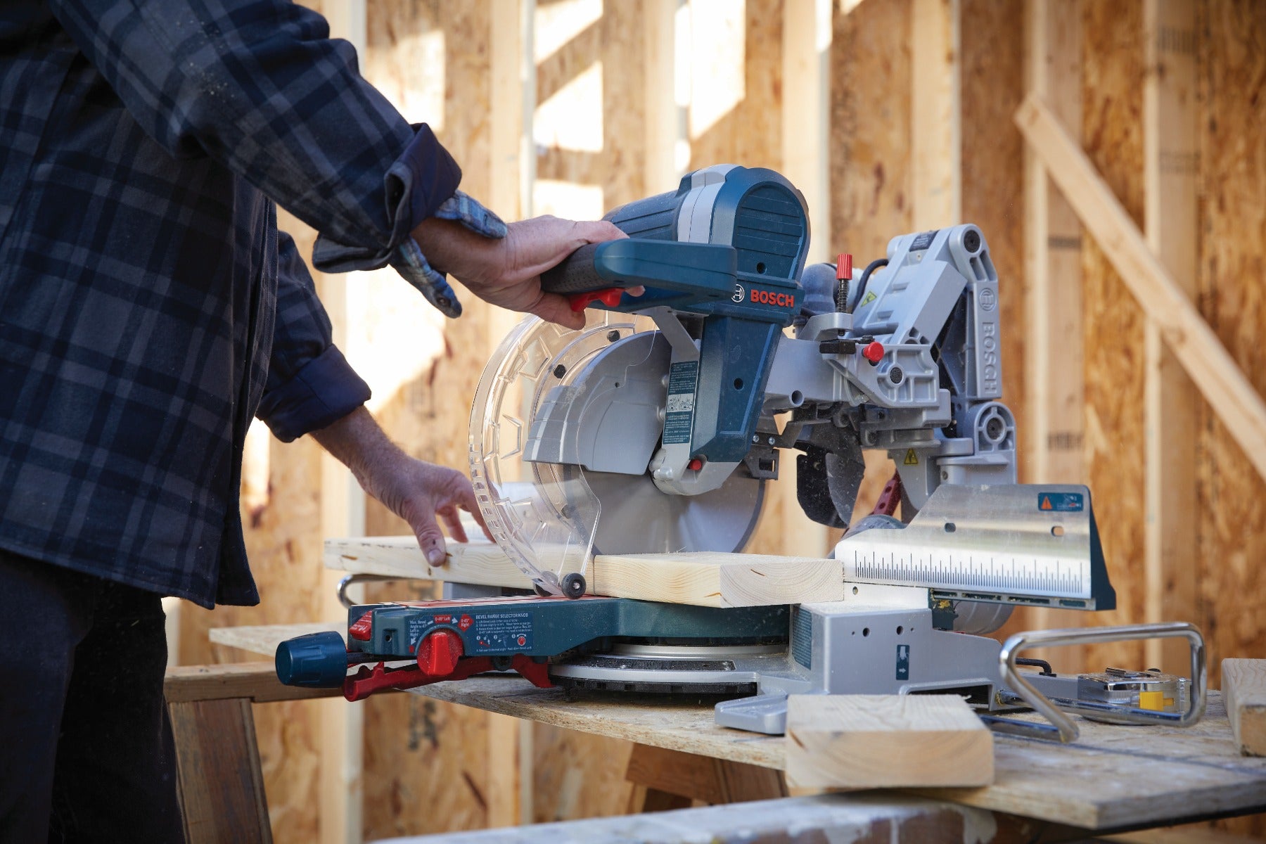 Bosch 10" Dual-Bevel Glide Miter Saw CM10GD