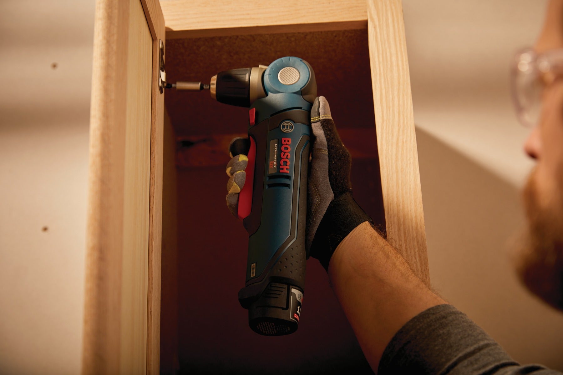 Bosch 12V Max Right Angle Drill/Driver Kit w/ 2.0 Battery PS11-102