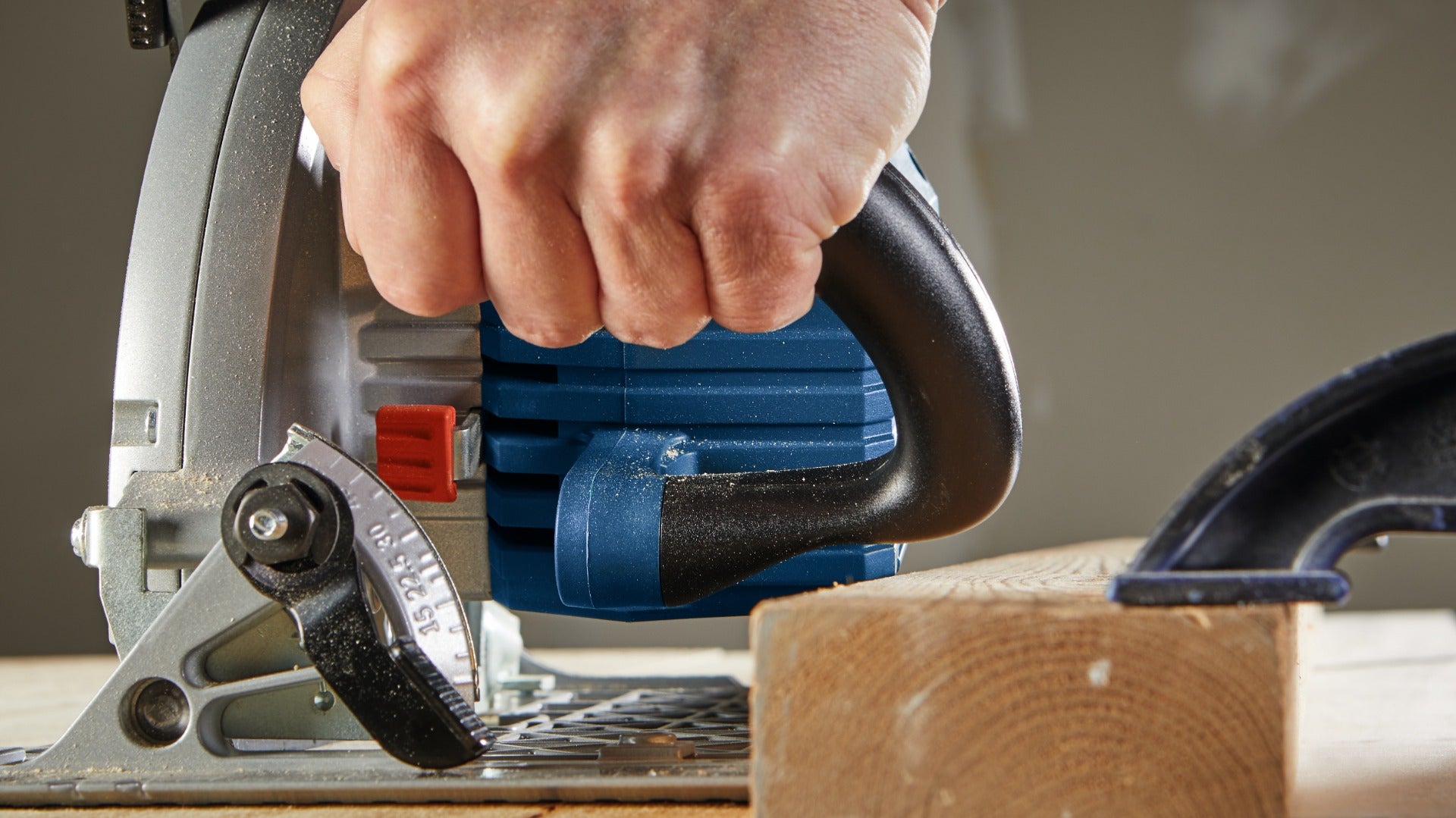 Bosch 18V Profactor 7-1/4" Blade Right Circular Saw GKS18V-25CB14