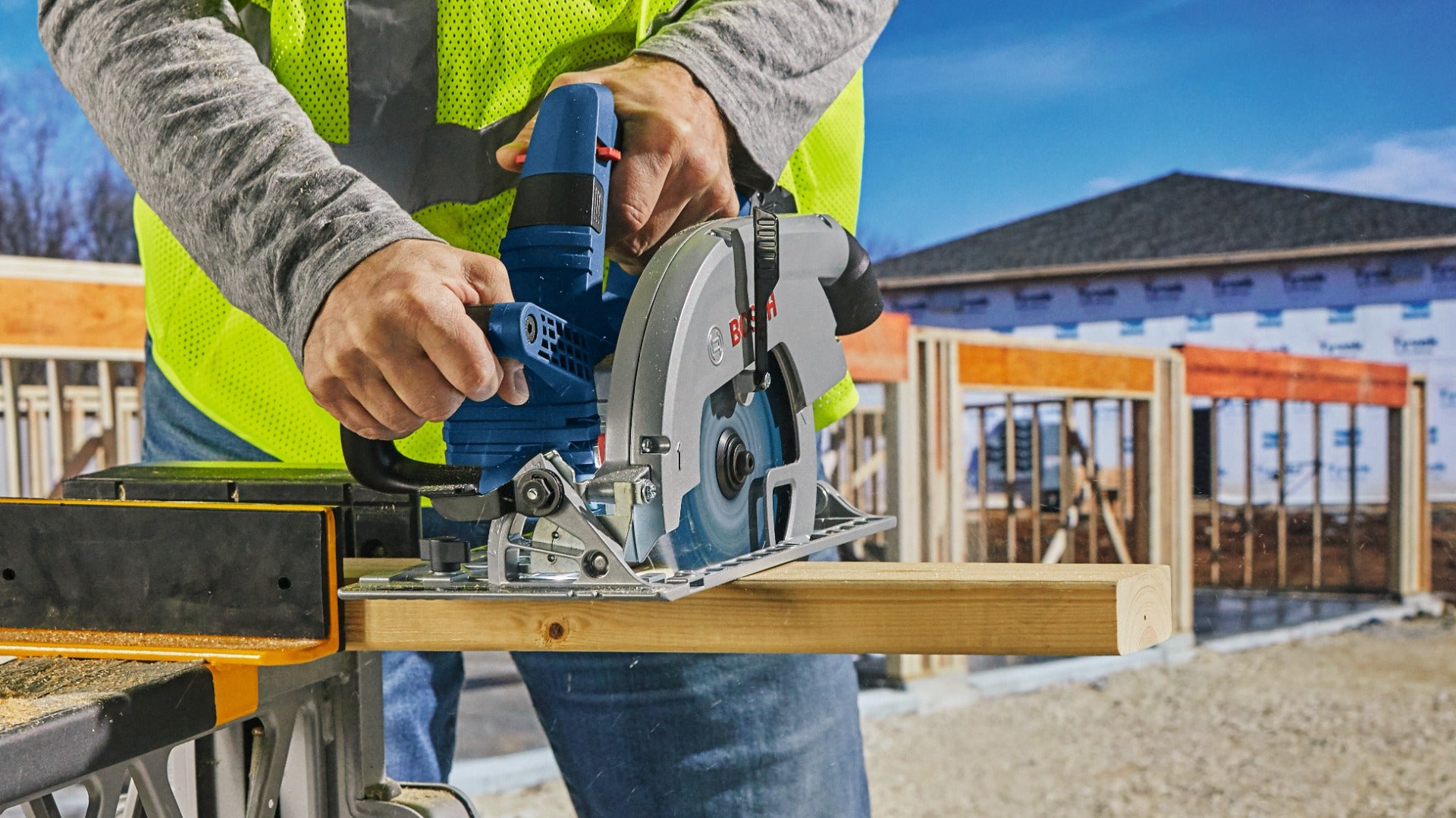 Bosch 18V Profactor 7-1/4" Blade Left Circular Saw w/Battery GKS18V-26LB14