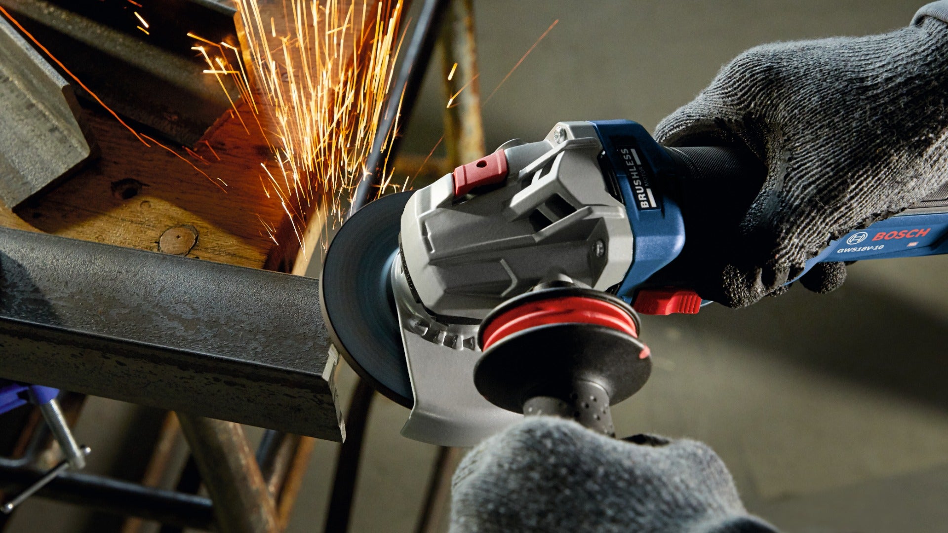 Bosch 18V 4-1/2" Angle Grinder w/ 8.0Ah Performance Battery GWS18V-10PB14