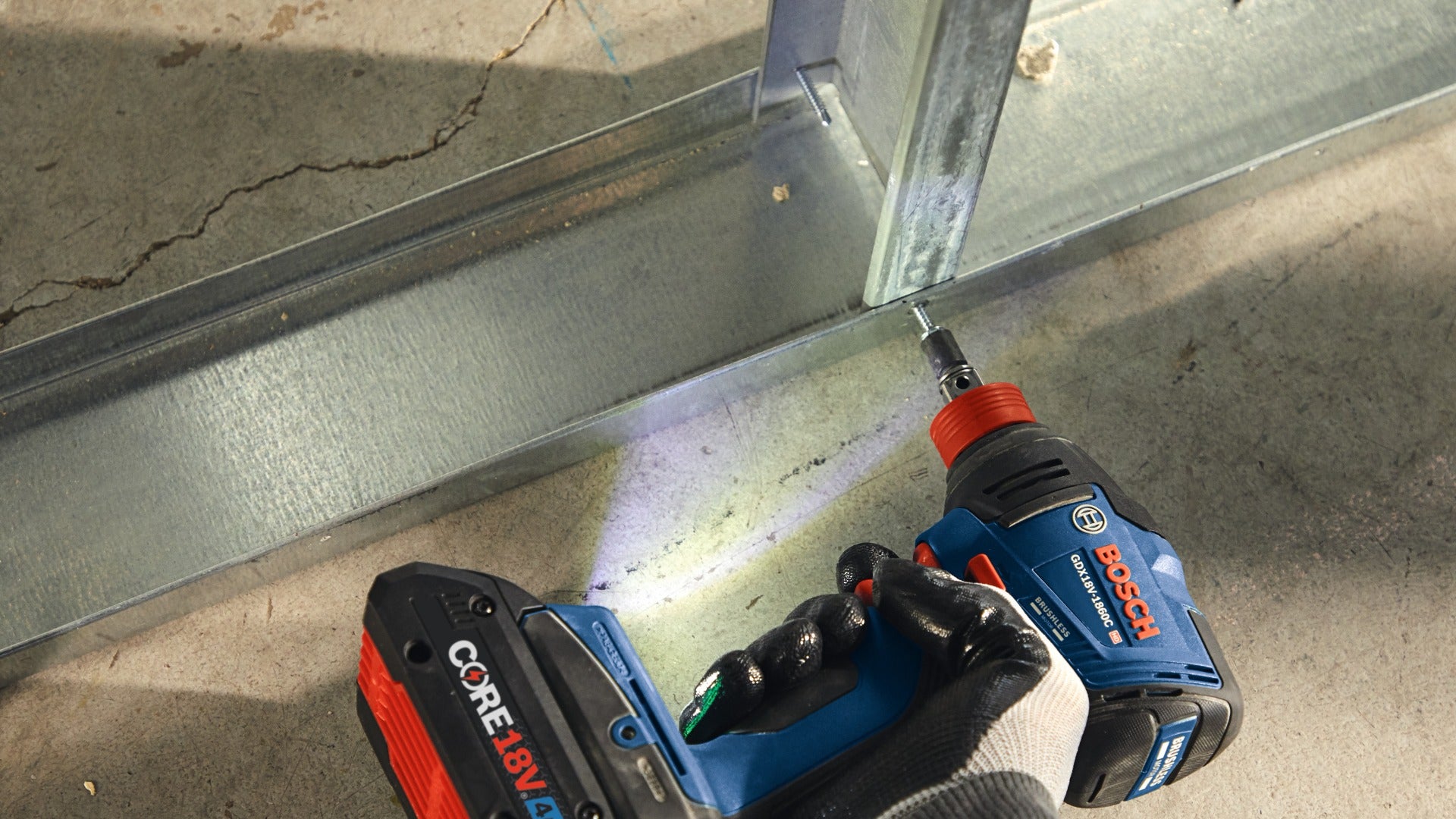 Bosch 18V Connected Socket-Ready Impact Driver, 1 Battery GDX18V-1860CB15