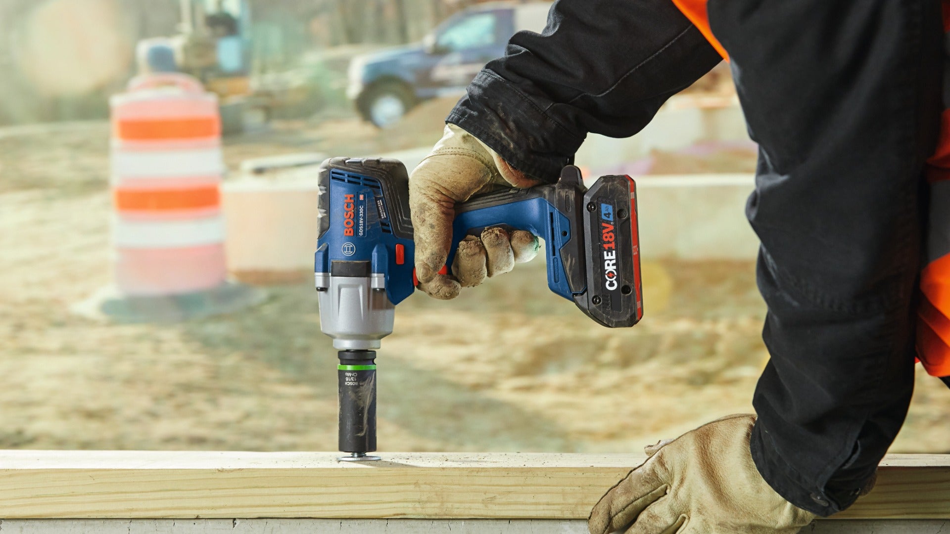 Bosch 18V Brushless 1/2" Impact Wrench, Ring w/ 2 Batteries GDS18V-330CB25