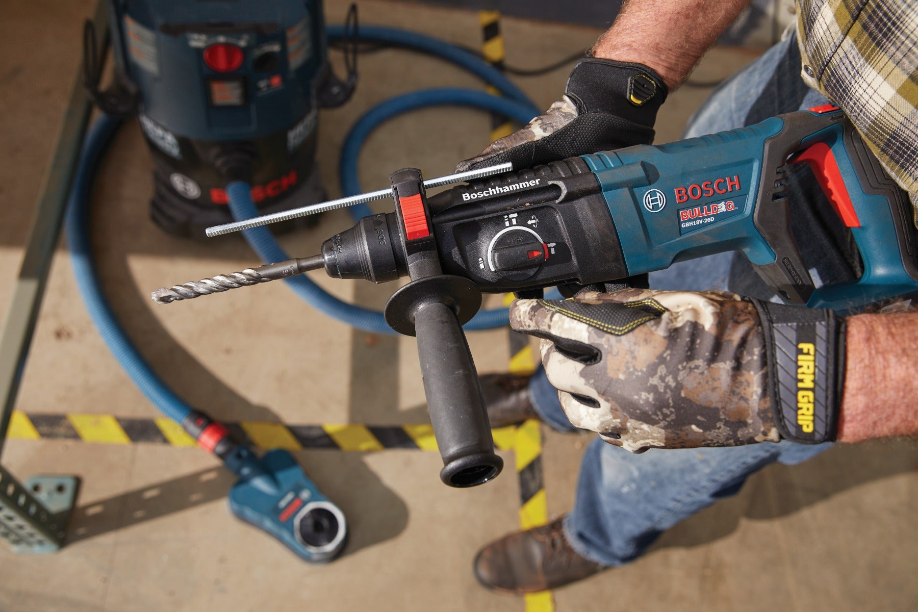 Bosch 18V 1" SDSplus D-Handle Rotary Hammer w/ Battery GBH18V-26DK15