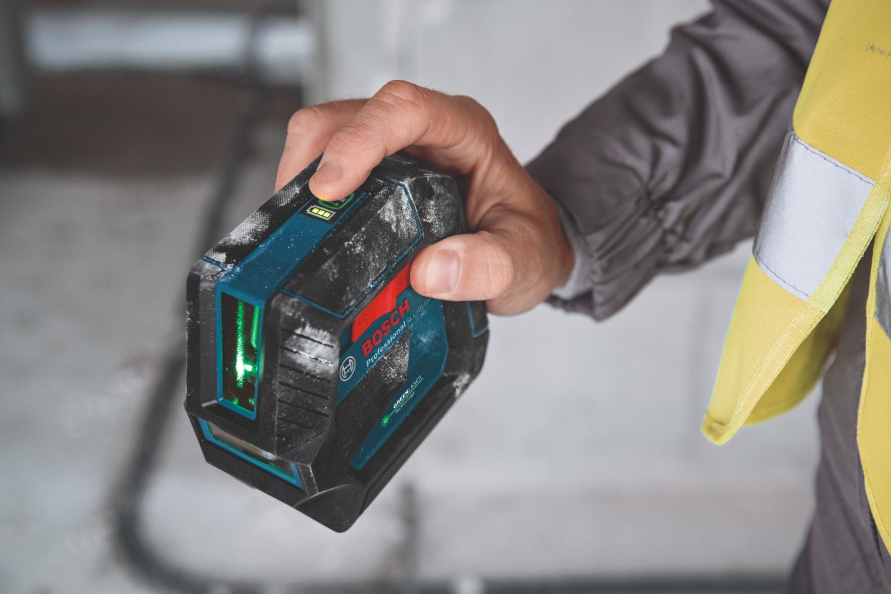 Bosch Green-Beam Self-Level Cross-Line Laser GLL100-40G