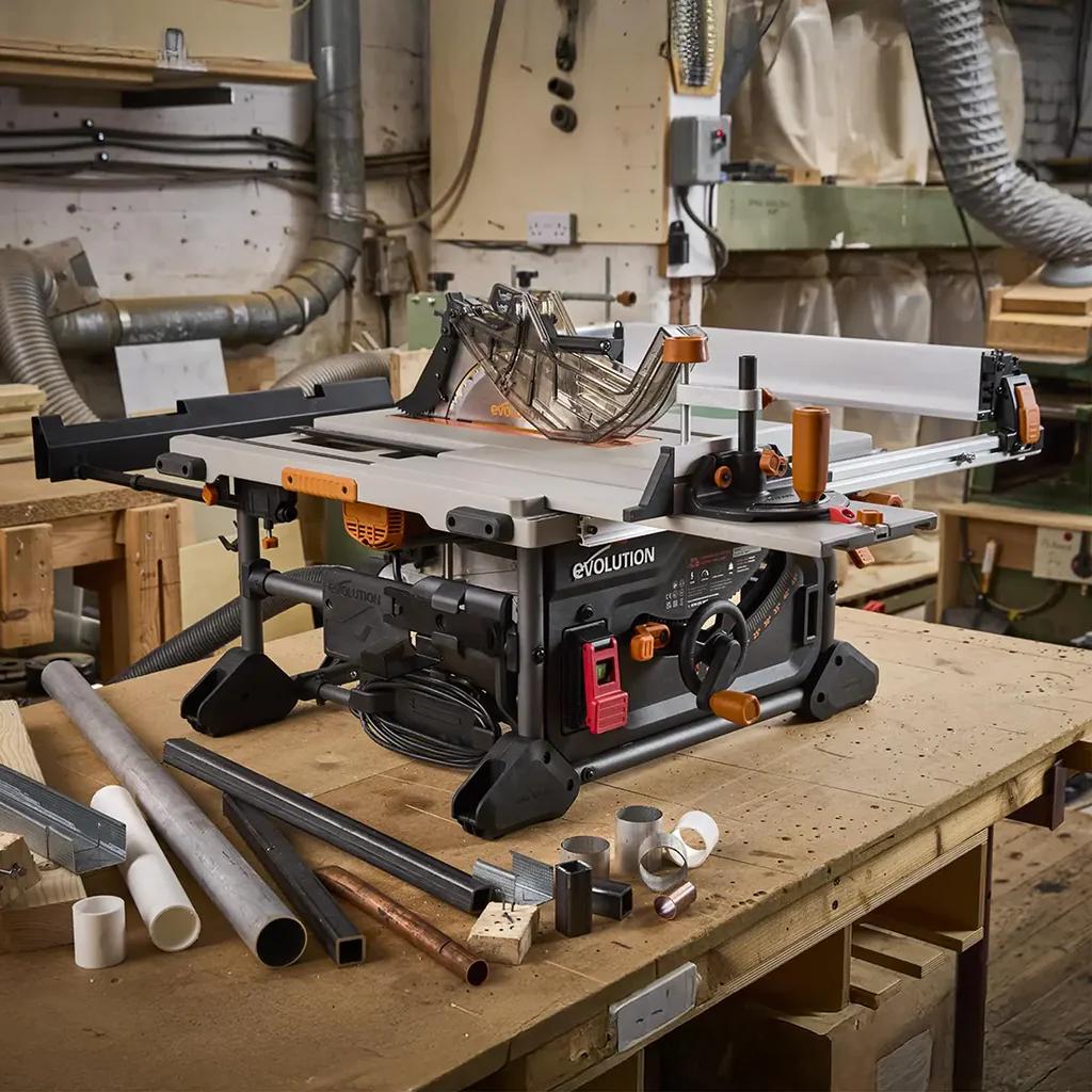 Evolution R10TS Multi-Material Table Saw w/ 10 in. Blade 119-0014