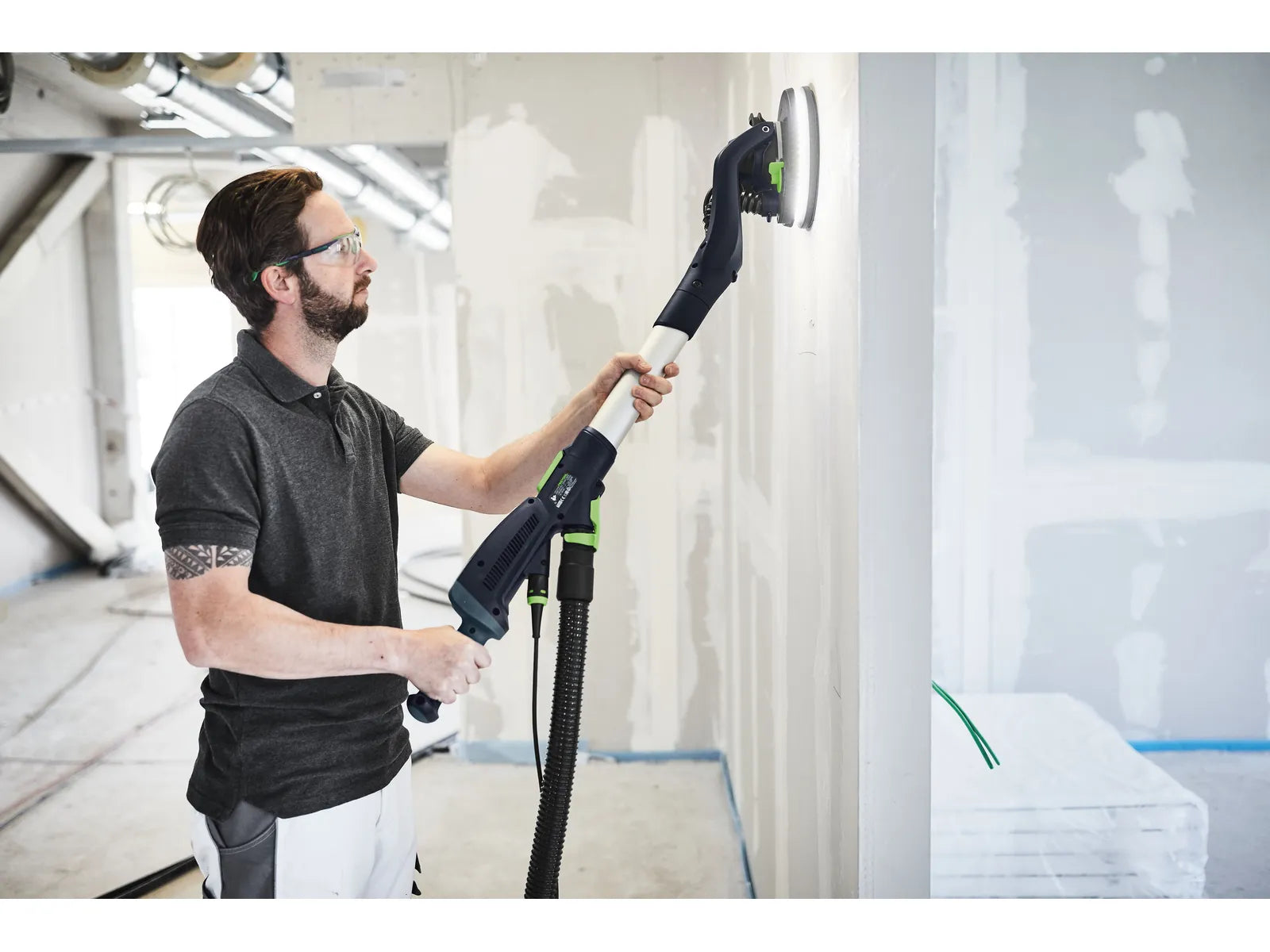 Festool 8-7/8 in. PLANEX 2 Drywall Sander Starter Set with CT 36 AC Dust Extractor, 120V 579566