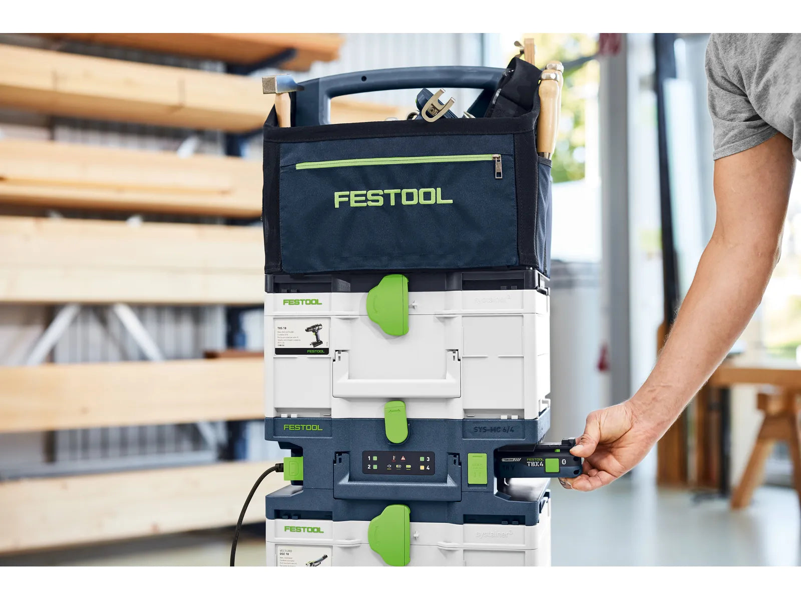 Festool 4-Bay Simultaneous Rapid Charger SYS-MC 6/4 578501