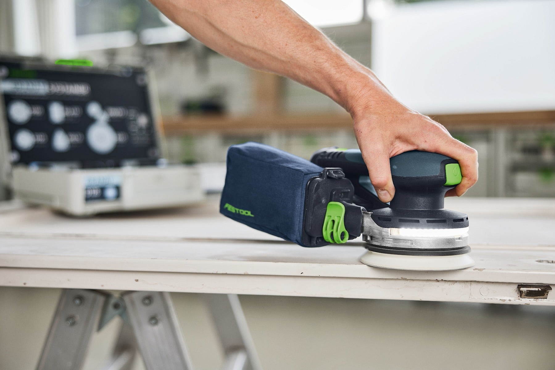 Festool 5 in. Cordless Random Orbital Sander ETSC 2 125 4.0 I-Plus 577738