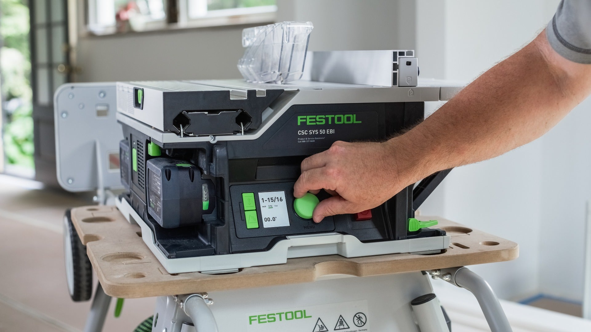Festool CSC SYS 50 Cordless Table Saw EBI-Plus Kit with Energy Set (2x 5.0Ah Batteries & Duo Charger) 577378KIT