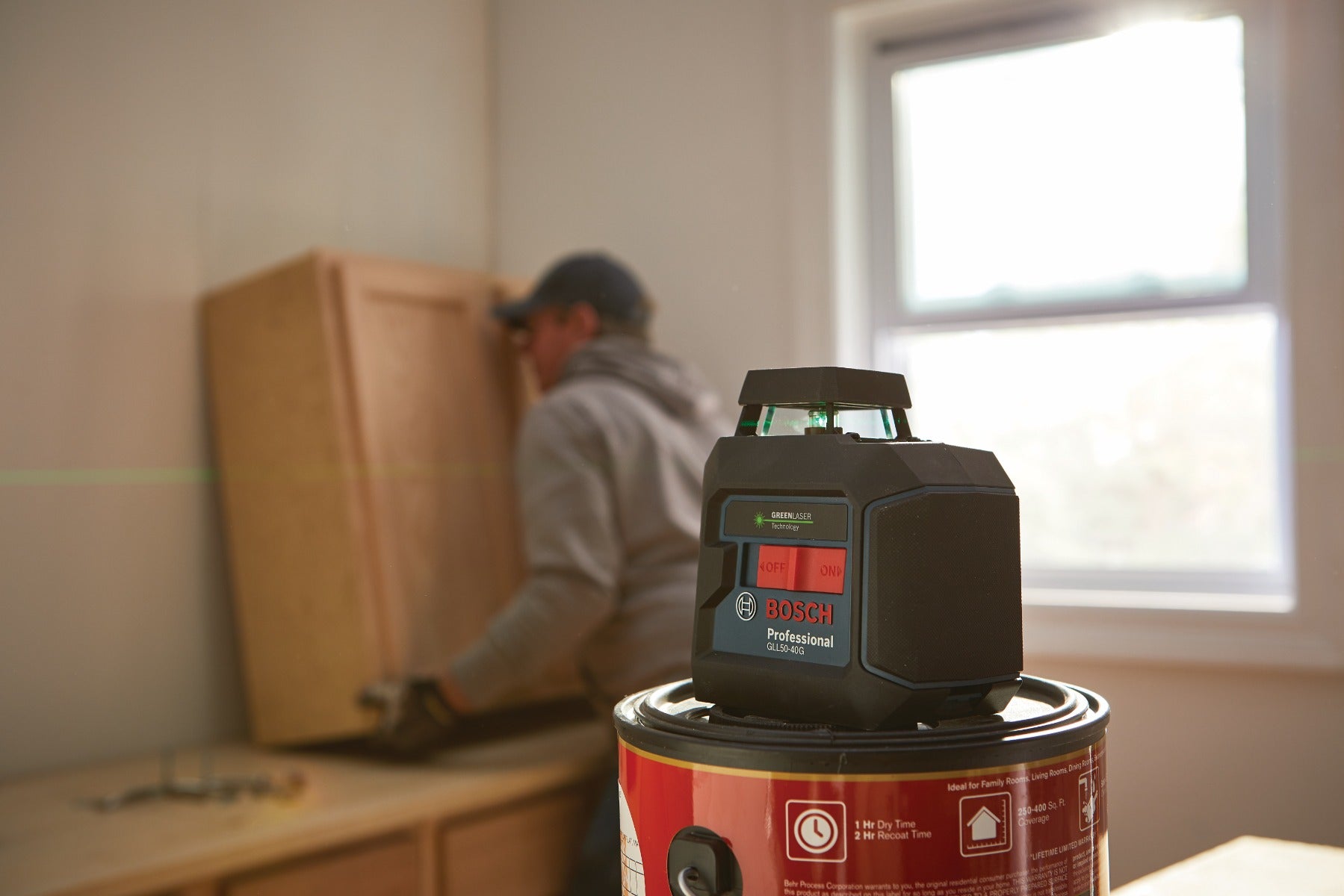 Bosch Green-Beam Self-Level 360deg Cross-Line Laser GLL50-40G