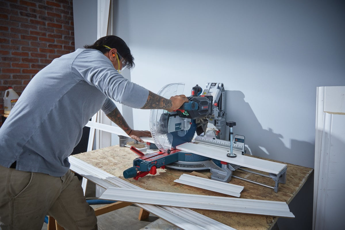 Bosch 18V Profactor 12" Dual-Bevel Glide Miter Saw Kit GCM18V-12GDCN14