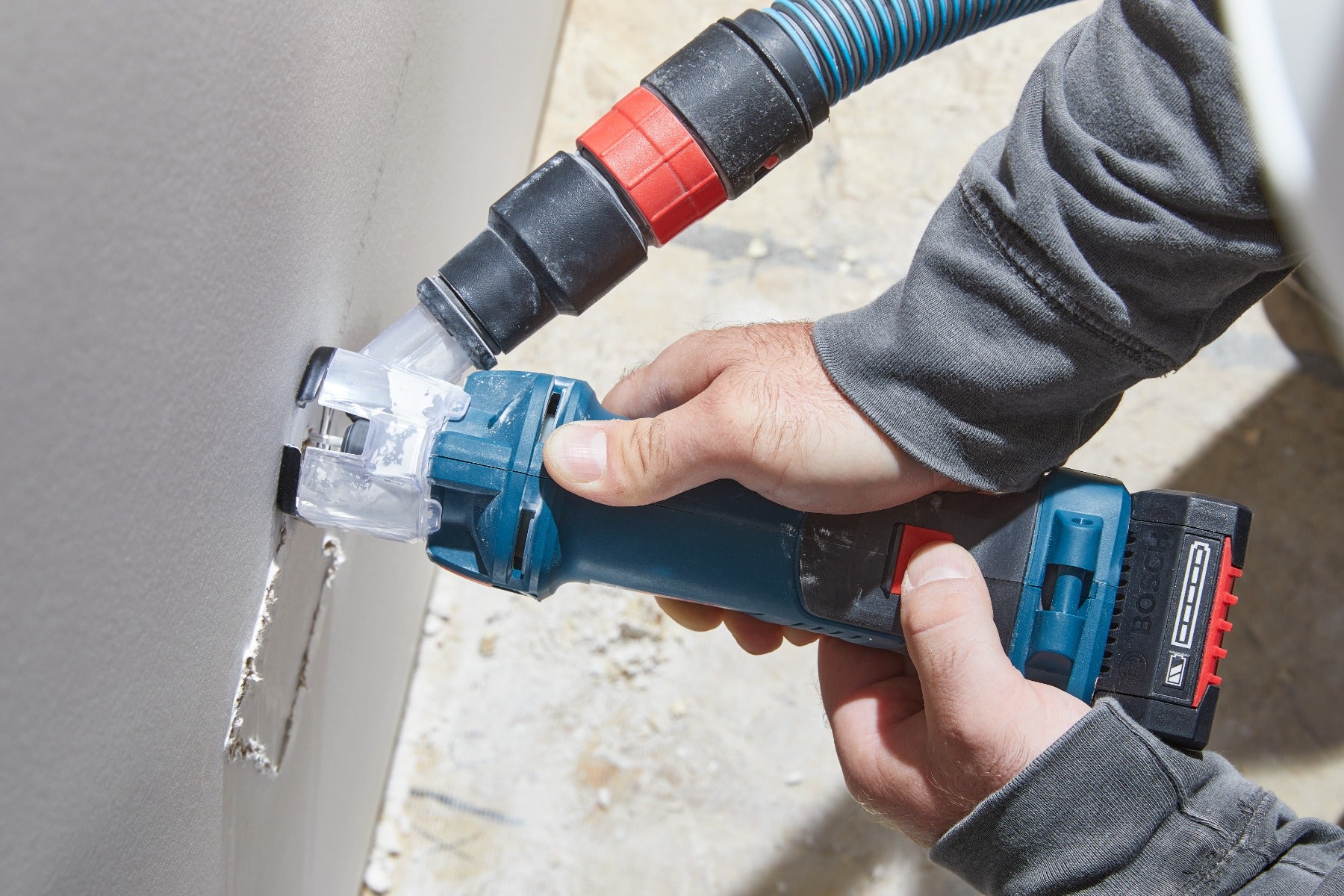 Bosch 18V Brushless Cutout Tool (Bare) GCU18V-30N