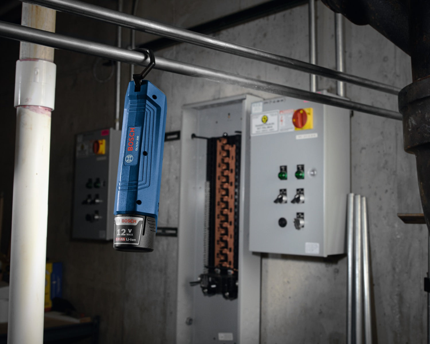 Bosch 12V Max LED Light Stick, 300 Lumens (Bare) GLI12V-300N