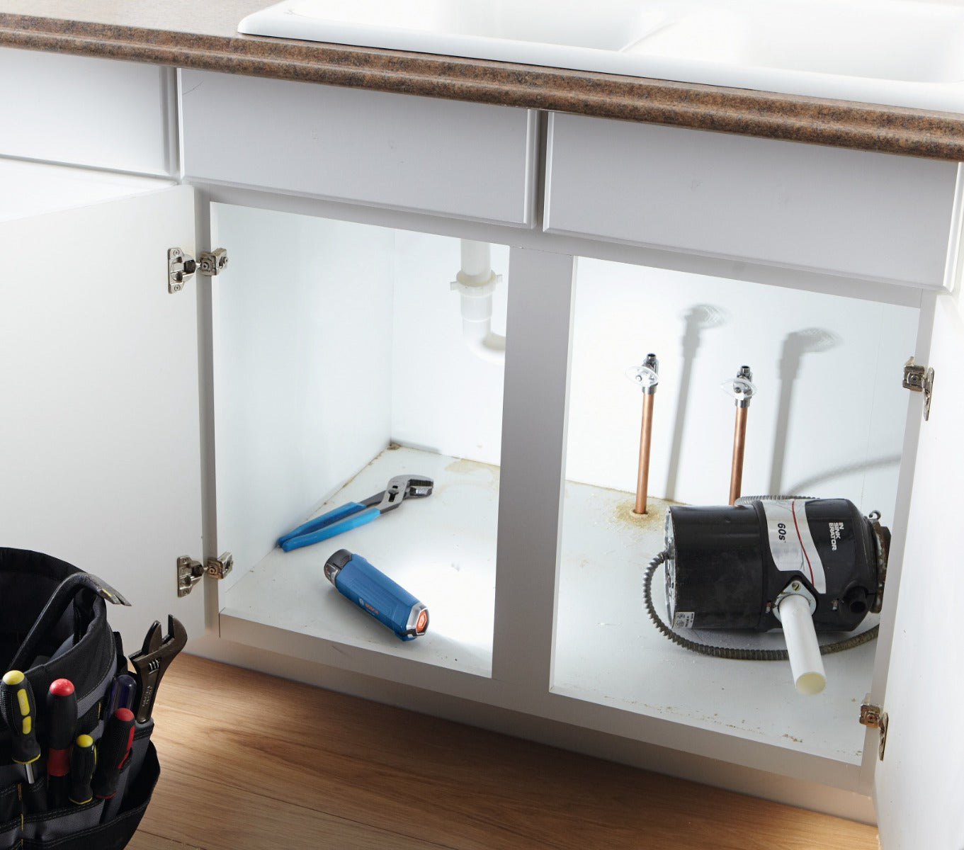 Bosch 12V Max LED Light Stick, 300 Lumens (Bare) GLI12V-300N