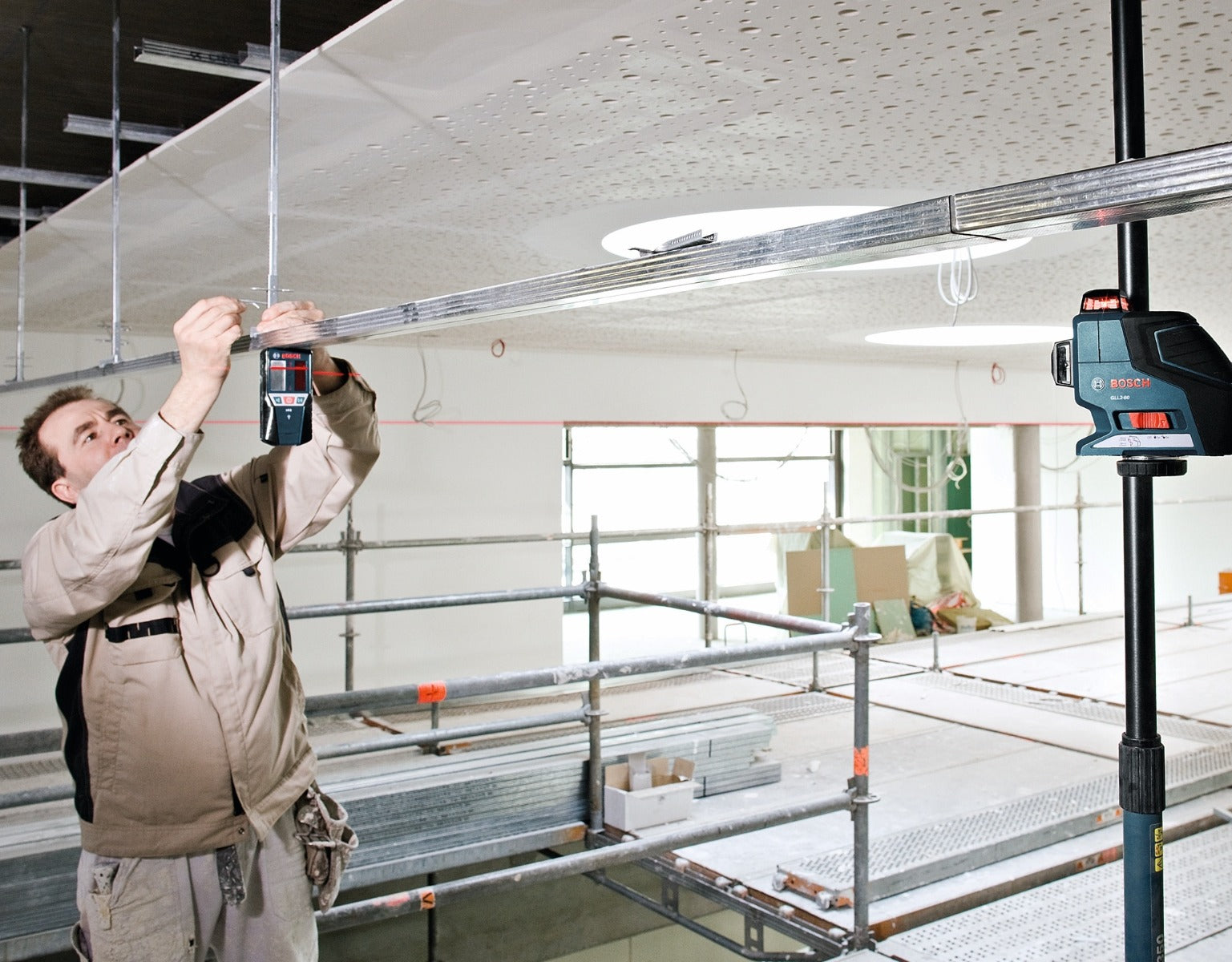 Bosch 11-1/2' Telescoping Pole System BP350