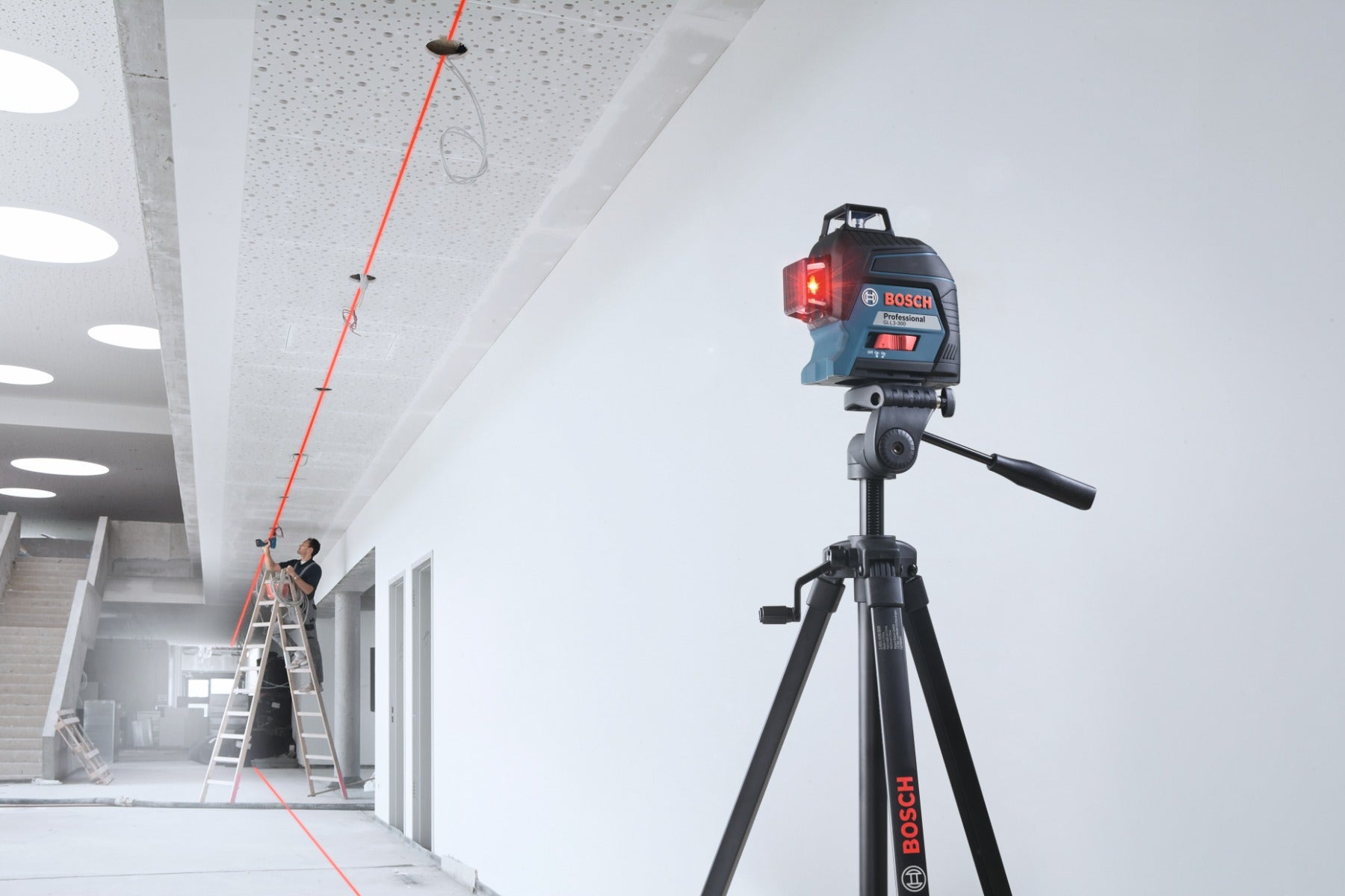 Bosch 360 Deg Three-Plane Leveling & Alignment-Line Laser GLL3-300