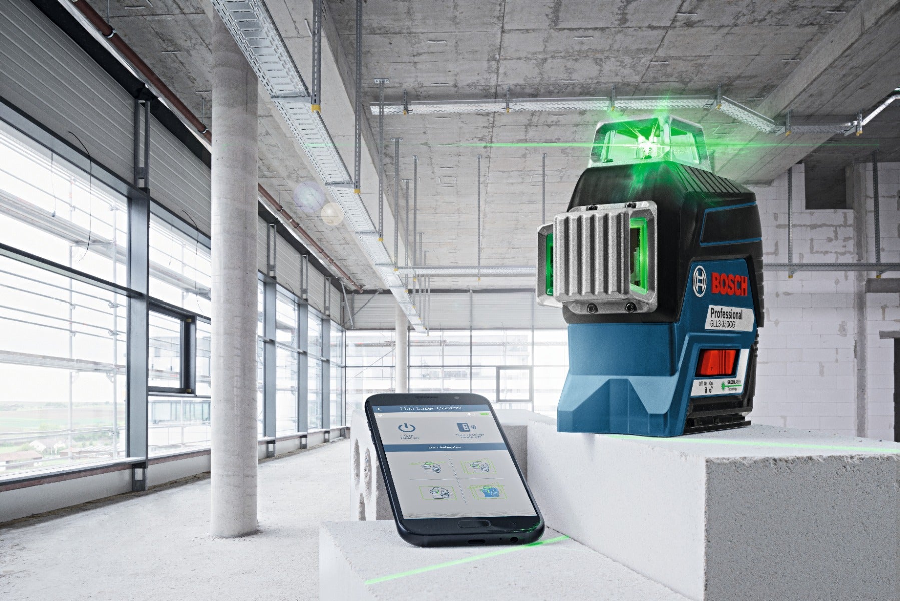 Bosch 12V Max 360 Deg Green-Beam Three-Plane Laser Kit GLL3-330CG