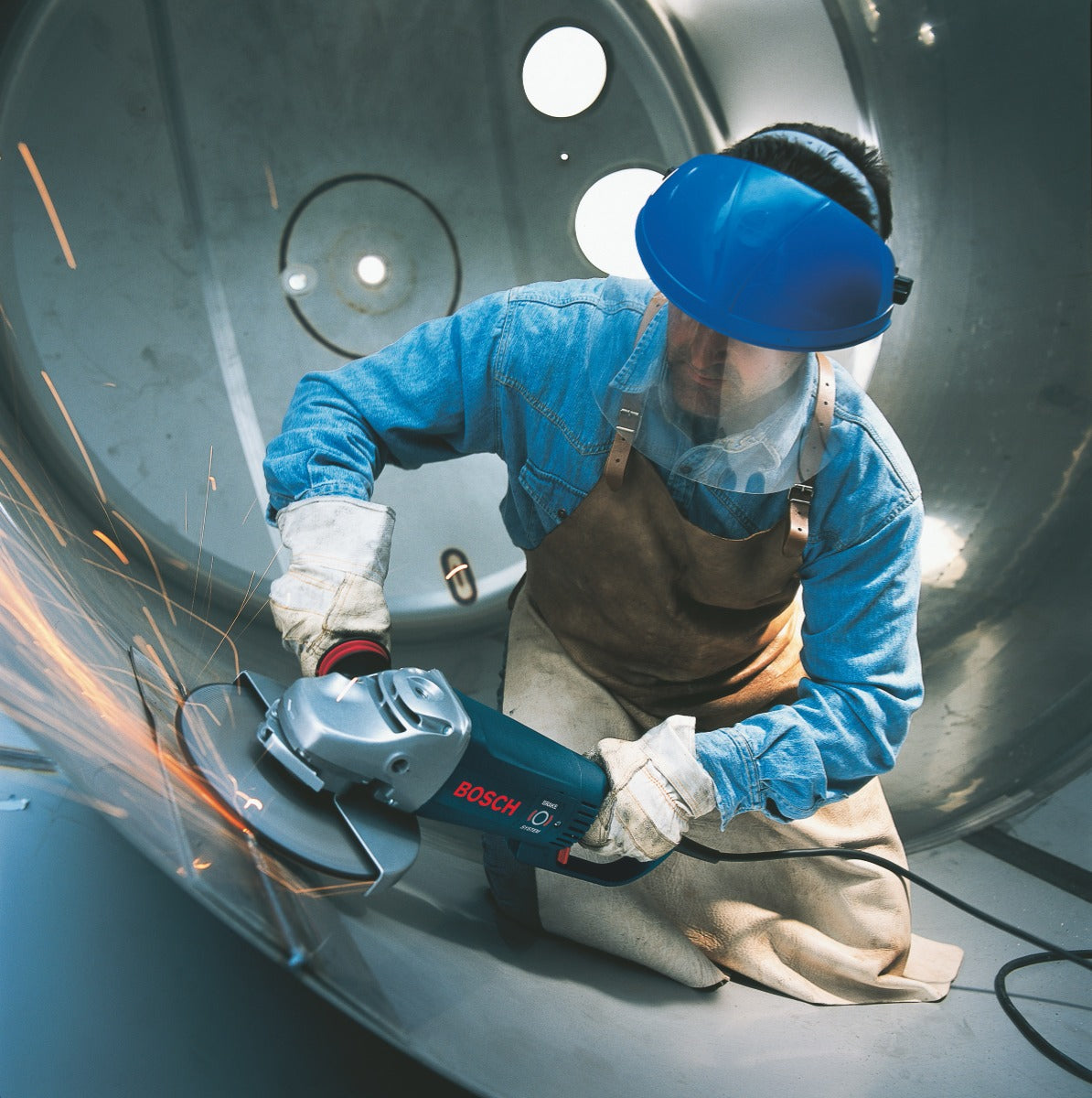 Bosch 9" Lg. Angle Grinder w/ Lock-on Trigger Switch 15A 1893-6