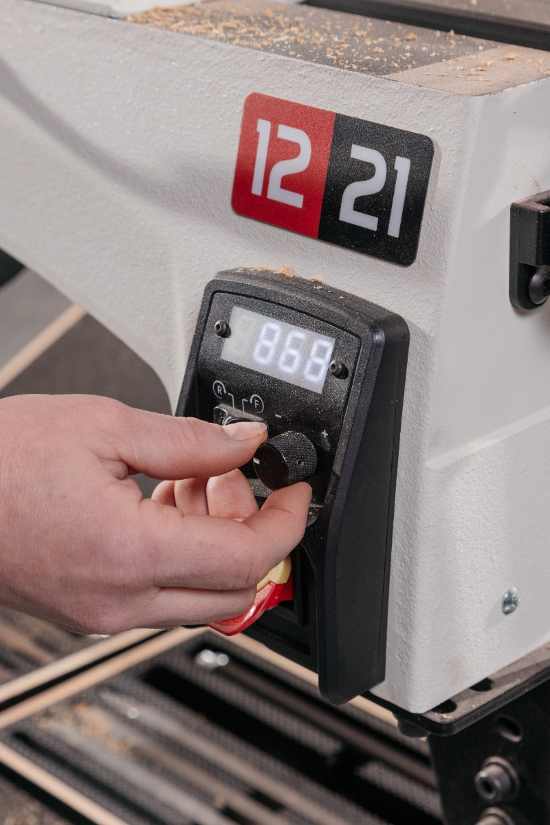 Jet 12 x 21 in. Variable Speed Wood Lathe JWL-1221VS 719200