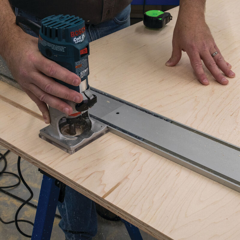 KJKMA4700 Cut sheet goods down to size with precision and ease by using the Kreg® Straight Edge Guide. Work with material up to 8 feet and get the cuts you need — whether you're using a circular saw