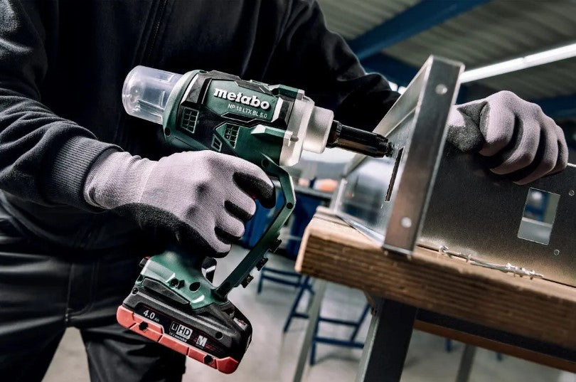 Metabo Cordless 3/16" Blind Rivet Gun Kit w/ 8.0Ah Battery NP 18 LTX BL 5.0 619002890625369000K
