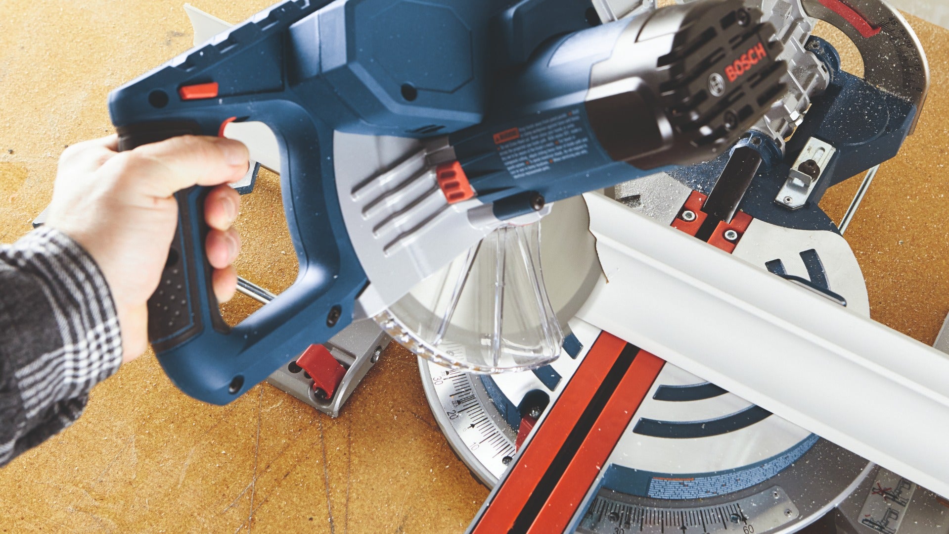 Bosch 8 1/2" Single Bevel Slide Miter Saw CM8S