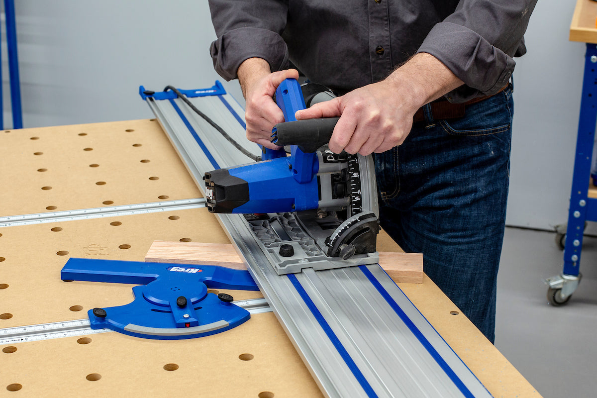 Kreg Adaptive Cutting System Plunge-Cut Track Saw Master Kit with Guide Track and Project Table ACS3100