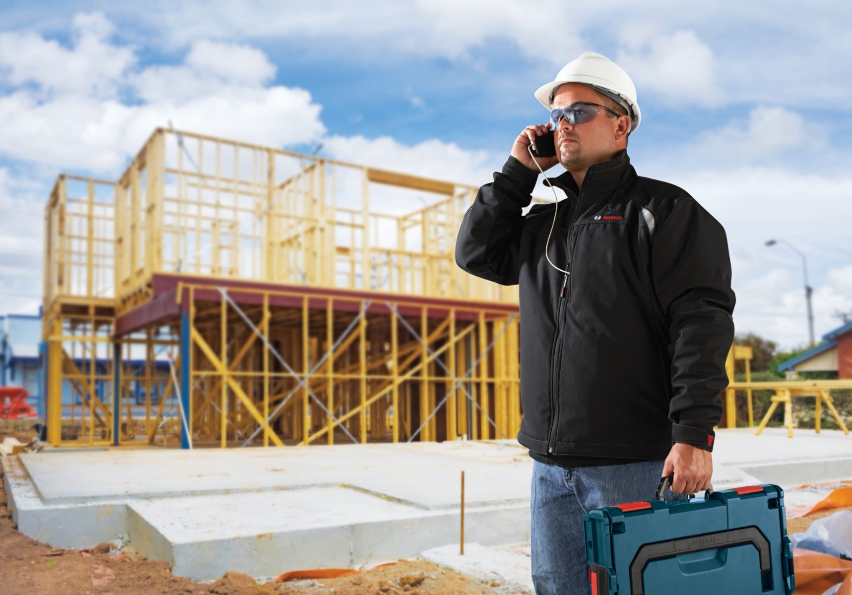 Bosch 12V Max Heated Jacket Kit w/ 2.0 Battery, Charger L GHJ12V-20LN12