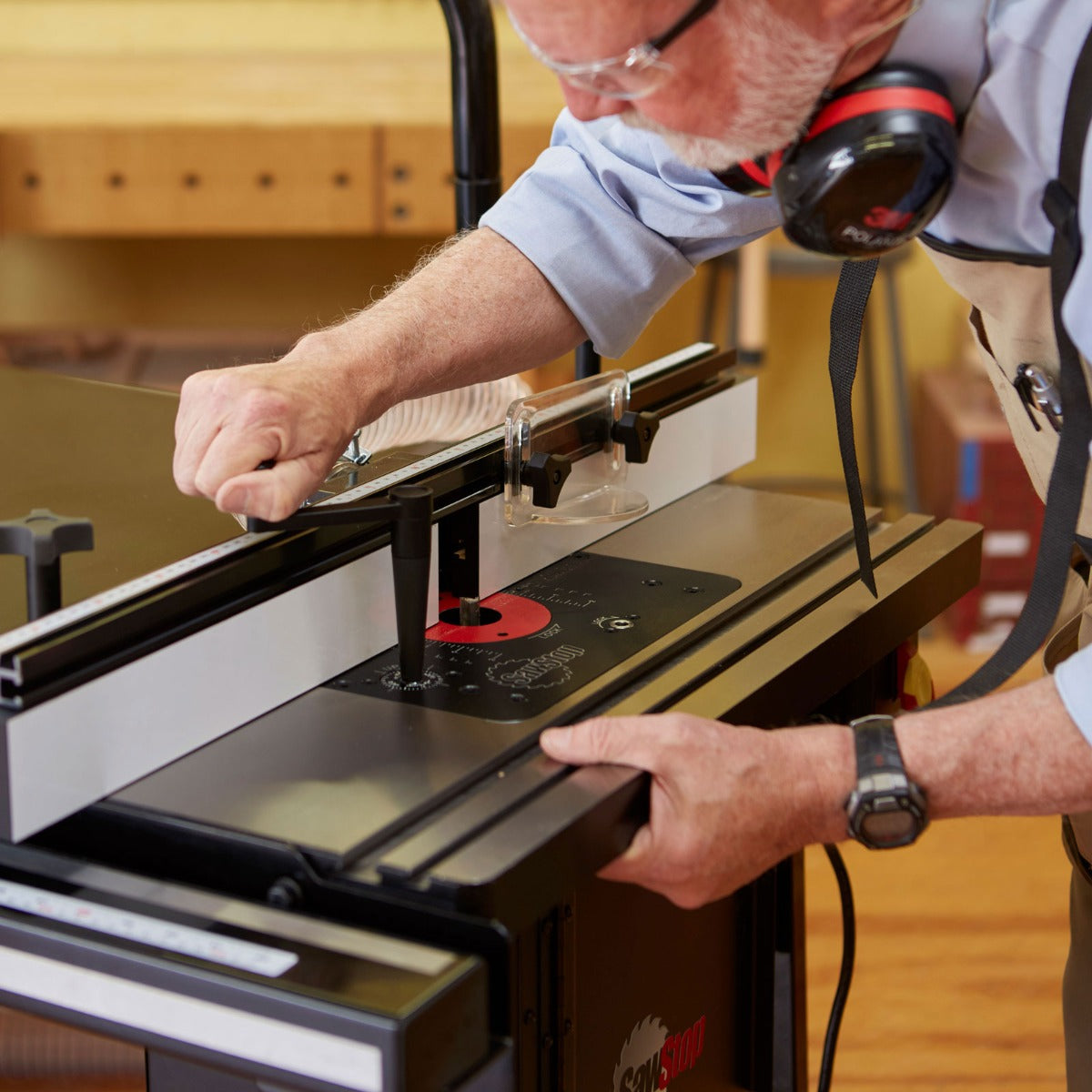 SawStop Industrial Series 30 in. In-Line Router Table (Includes RT-F32, RT-PSW, RT-ST2, RT-C30) RT-TGI