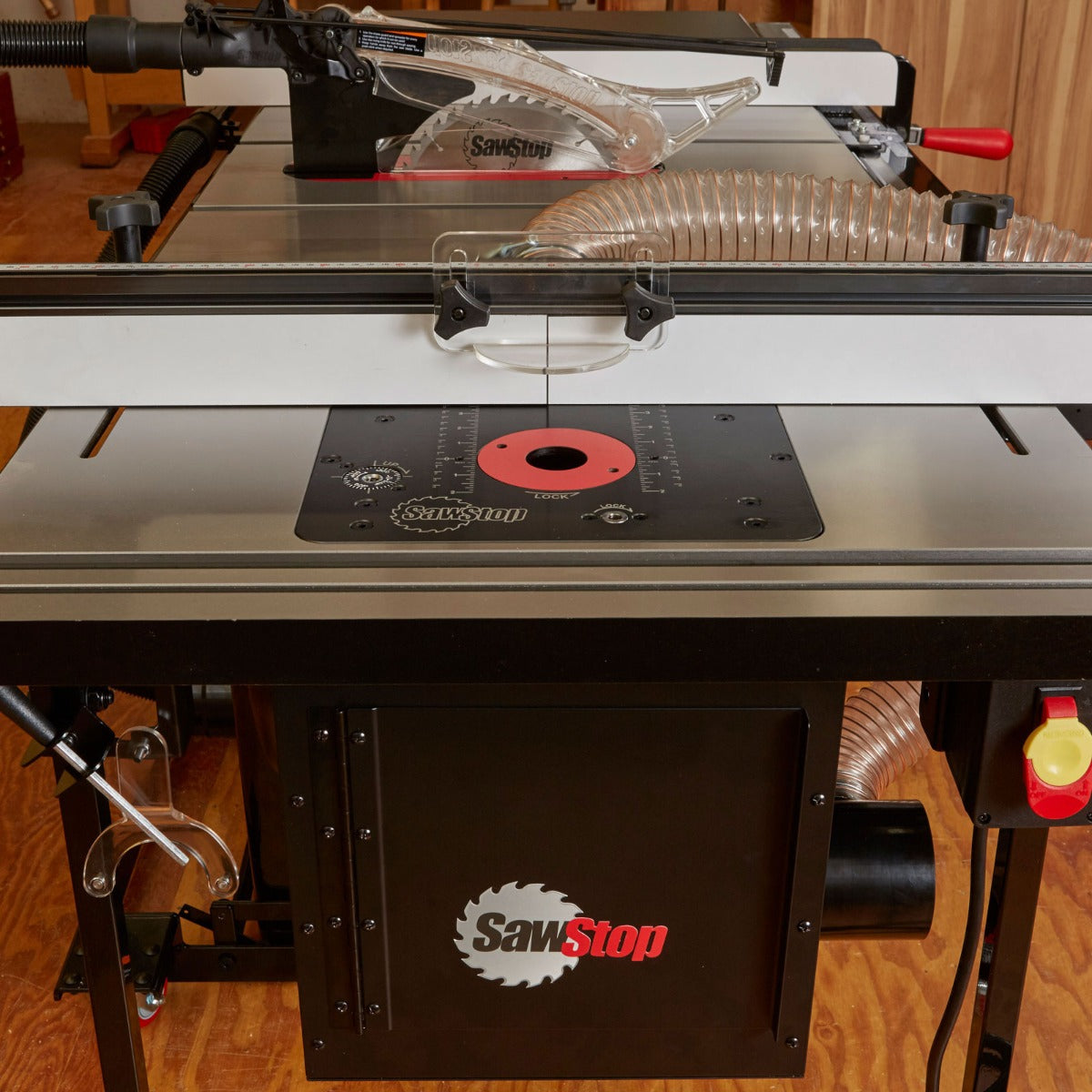 SawStop Industrial Series 30 in. In-Line Router Table (Includes RT-F32, RT-PSW, RT-ST2, RT-C30) RT-TGI