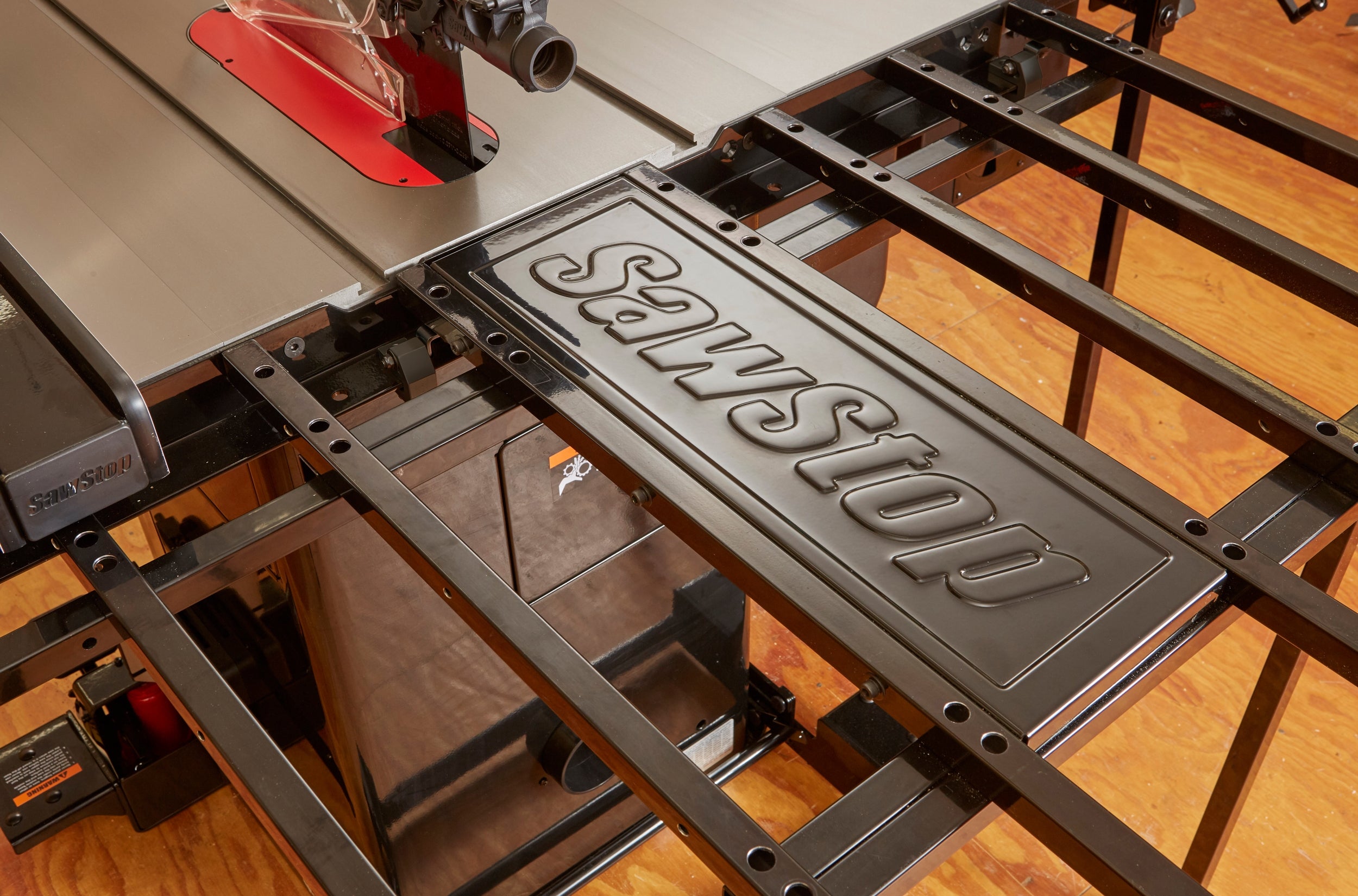 SawStop Folding Outfeed Table TSA-FOT