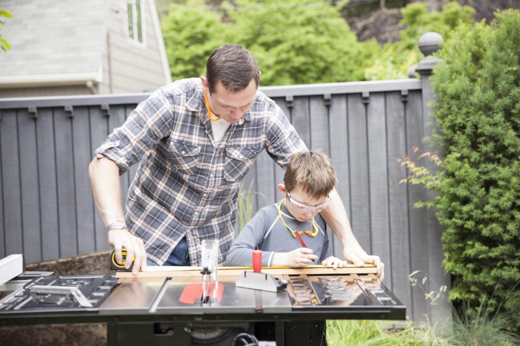 SawStop Contractor Table Saw 1.75HP, 115/230V, w/ 30" Premium Fence CNS175-PFA30