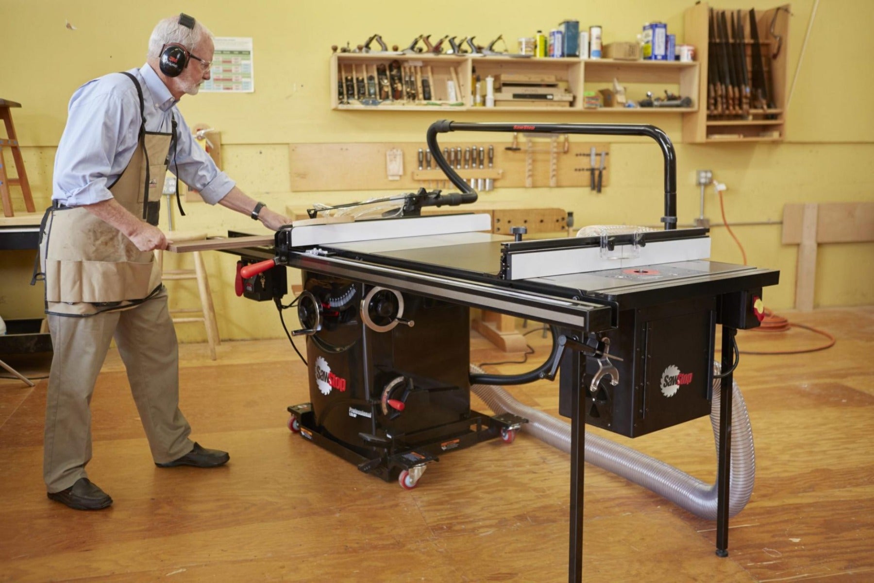SawStop Professional Table Saw 3HP, 1 PH, W/ 30" Fence Assembly PCS31230-PFA30
