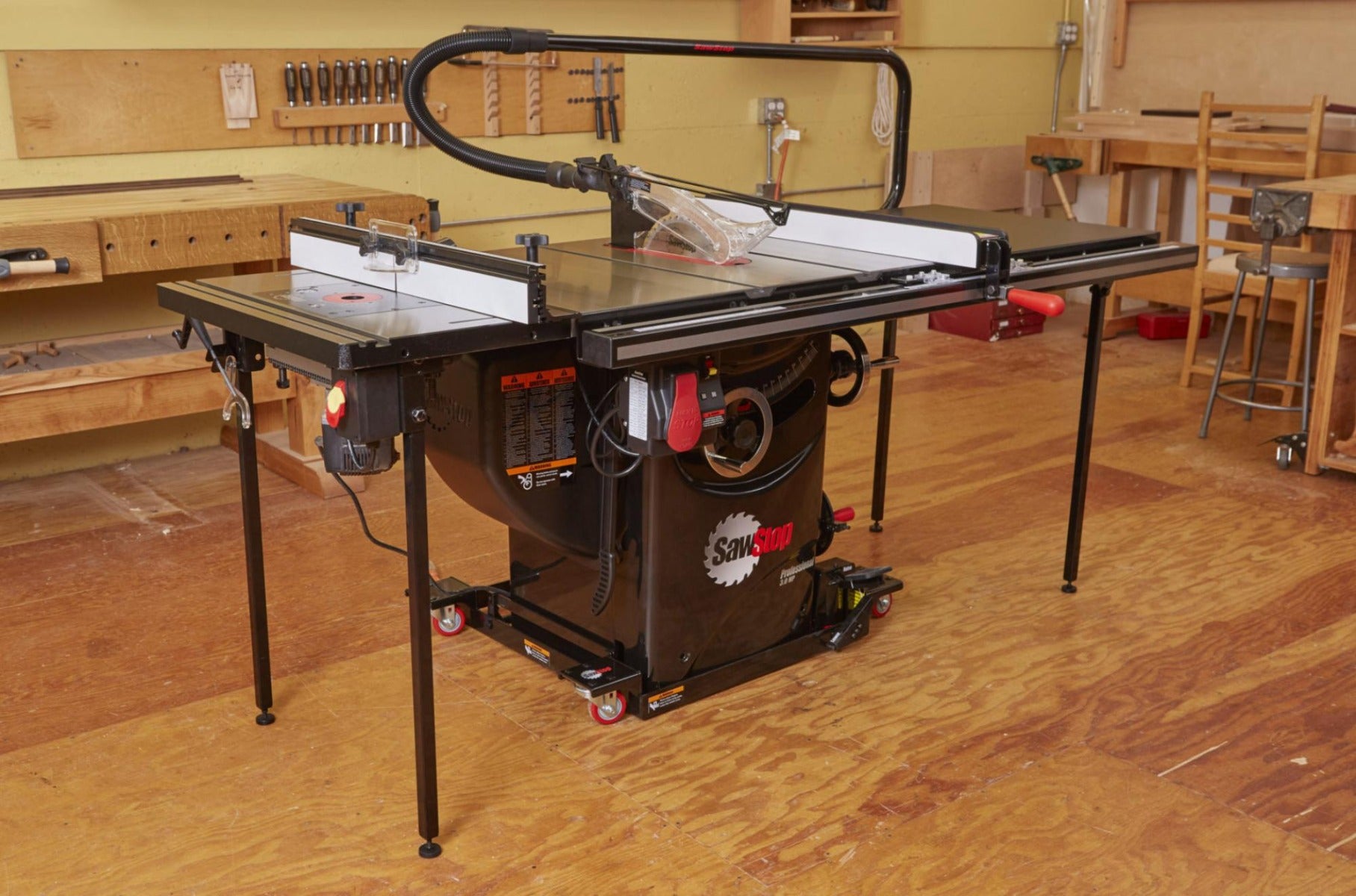 SawStop Professional Table Saw 3HP, 1 PH, W/ 30" Fence Assembly PCS31230-PFA30