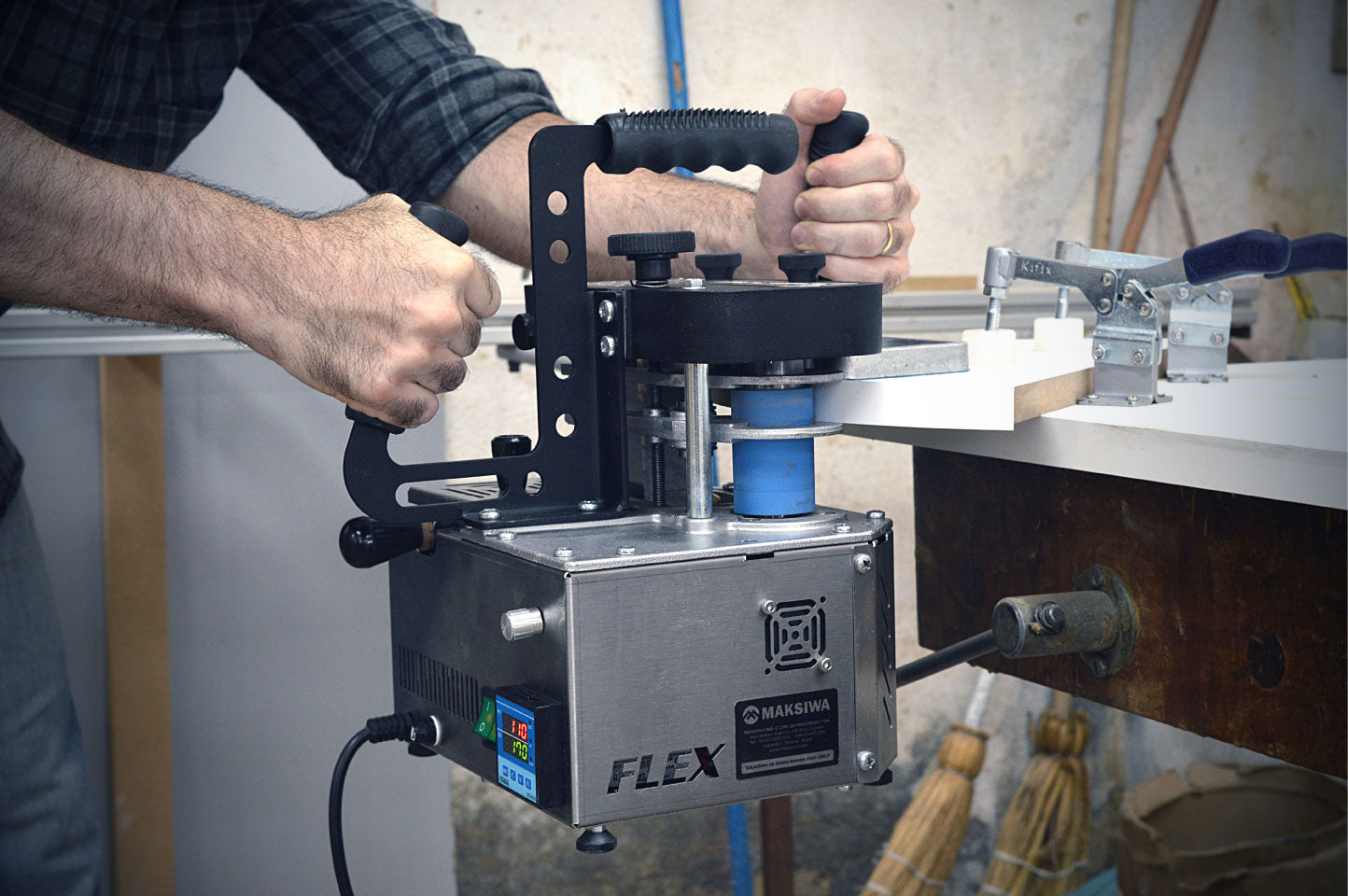 Maksiwa Portable Edgebander with Table, Manual, 1 Phase, 110V CBC.FLEX