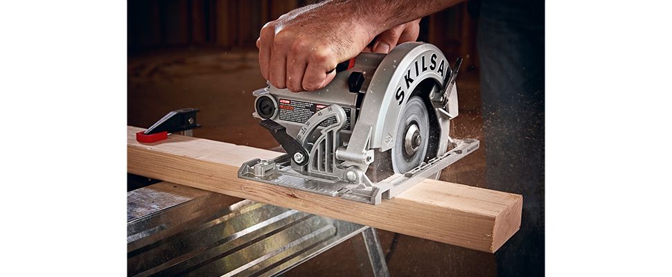 Skil 7-1/4 in. Left Blade Sidewinder Skilsaw SPT67M8-01